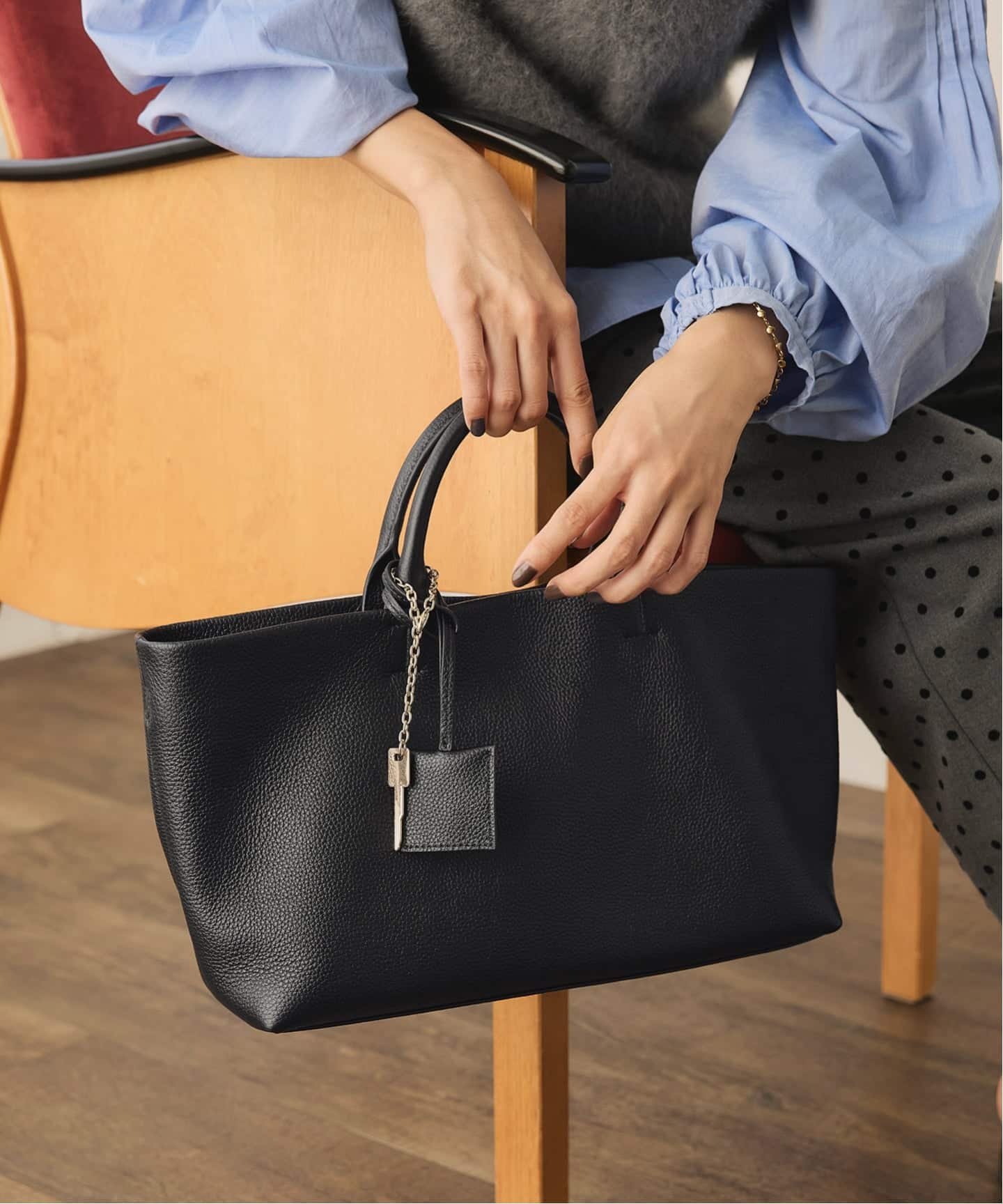 美品　マクシマ 2wayレザートートバッグ　トープ　ショルダー　スローブイエナ SLOBE IENA｜スローブ イエナのトートバッグ（レディース）の公式通販