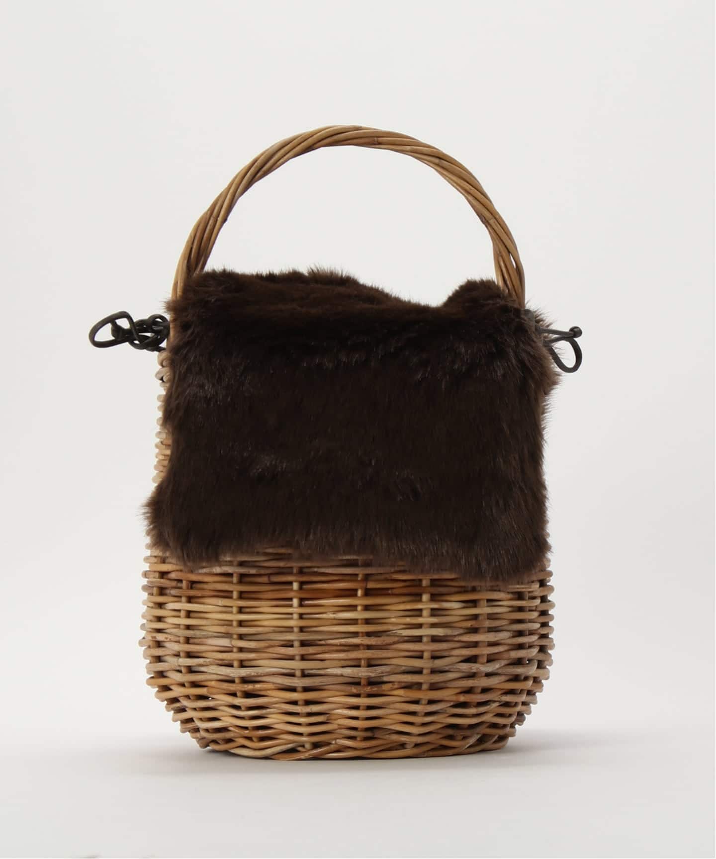 SLOBE IENA Bagmati バンブーハンドルファー付きカゴバック美品 SLOBE IENA Bagmati バンブーハンドルファー付きカゴバック美品