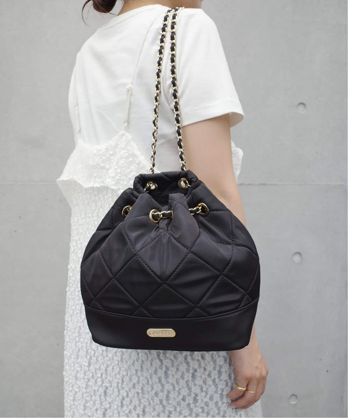 極美品 OUTDOOR SLOBE IENA 別注チェーンリュック 黒 OUTDOOR/アウトドア SLOBE別注 キルティングチェーンリュック（バック