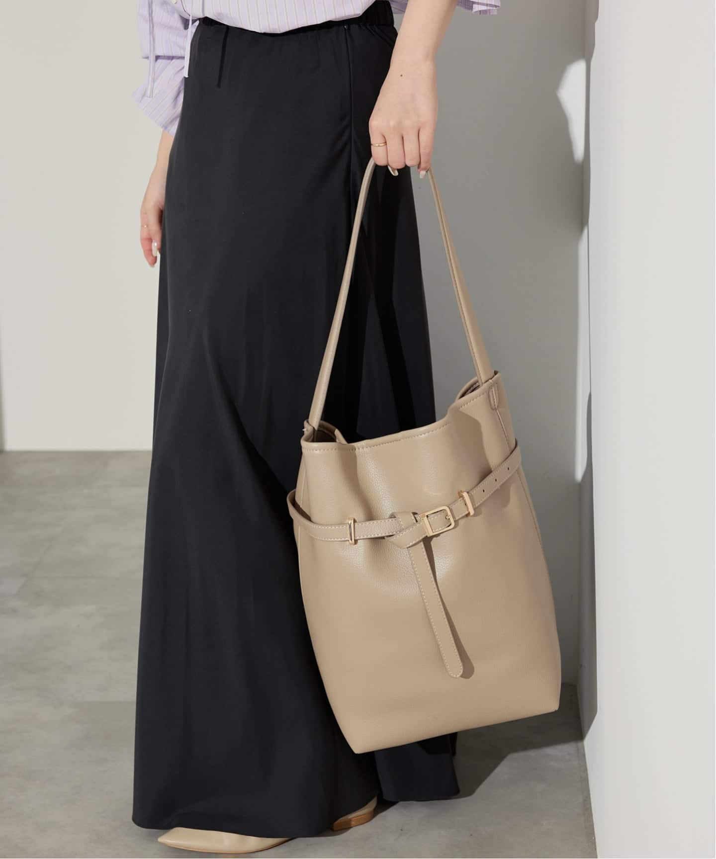 追加》SLOBE ベルトスクエアトートバッグ（ショルダーバッグ）｜SLOBE