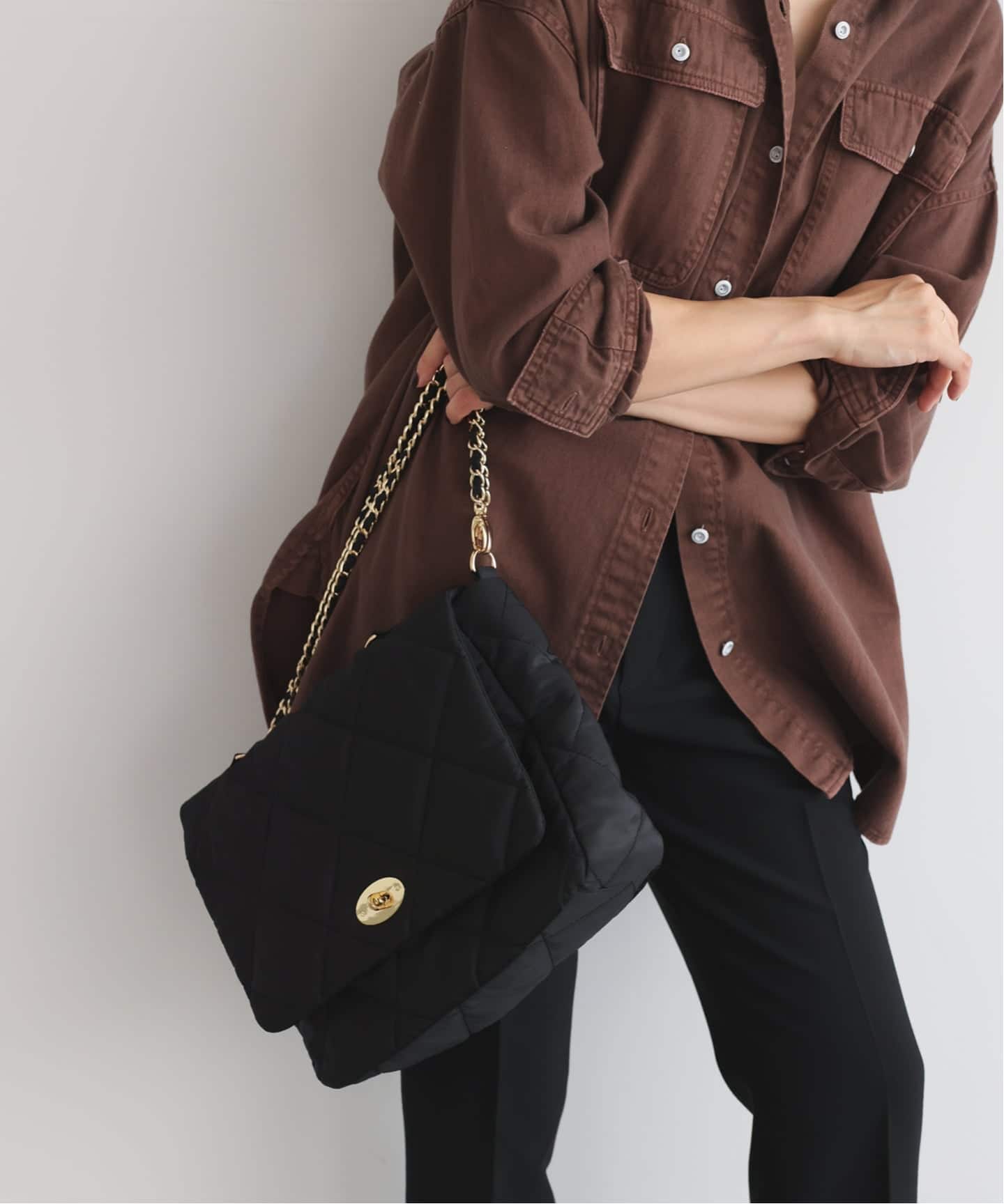 スローブイエナ　アウトドア/OUTDOOR別注キルティングショルダーバッグ スローブイエナ別注 アウトドア キルティングミニショルダー