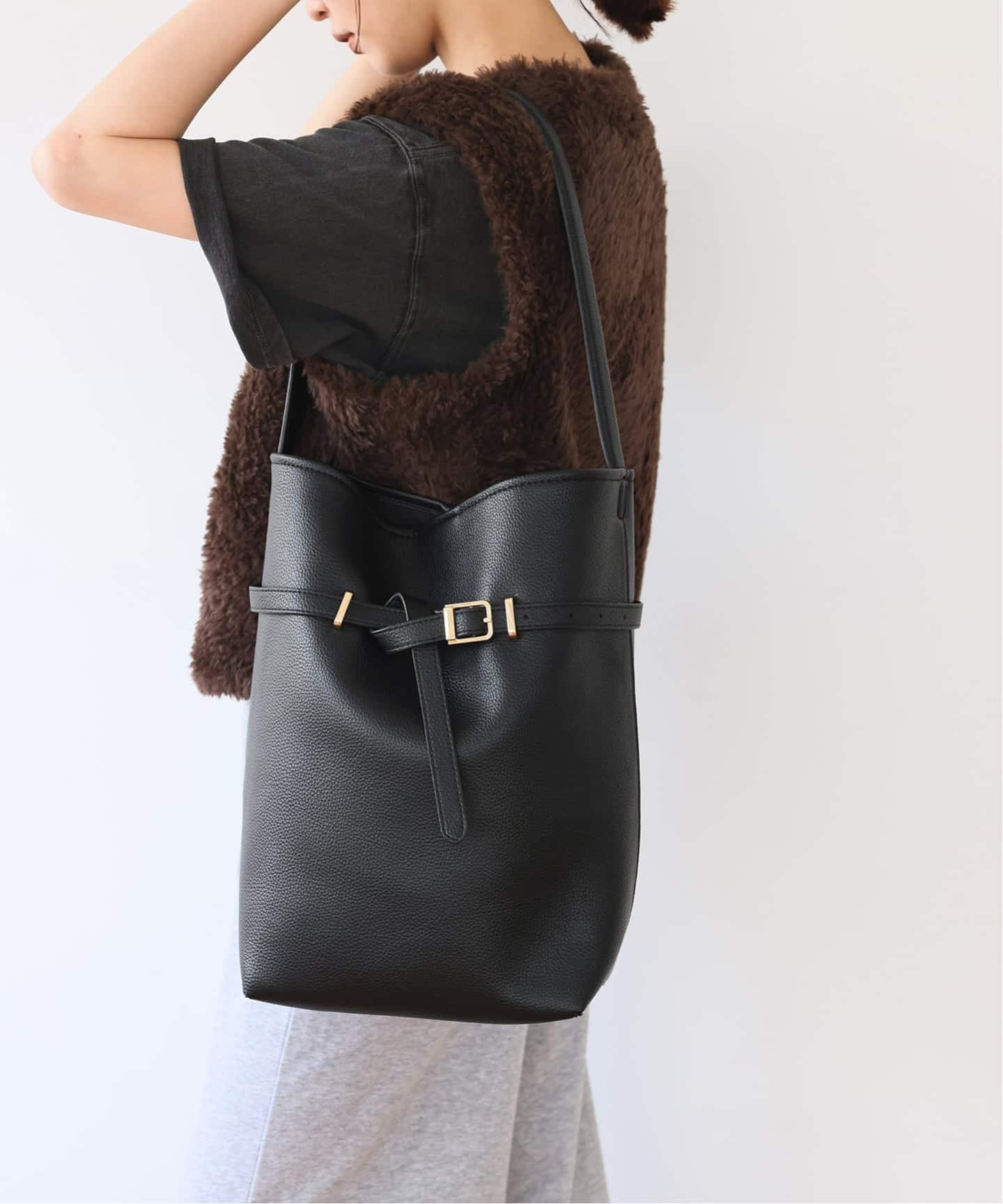 WEB限定/追加4予約》SLOBE ベルトスクエアトートバッグ（ショルダー