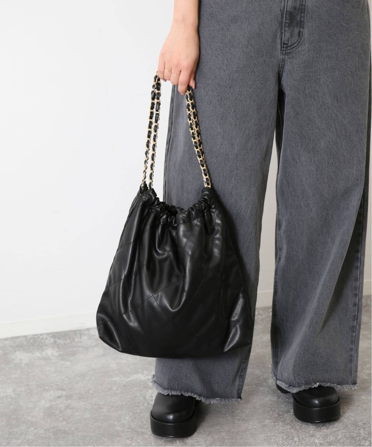 SLOBEオリジナルの大容量キルティングバッグ。 WEB限定/追加5予約》SLOBE キルティングバッグ（トートバッグ