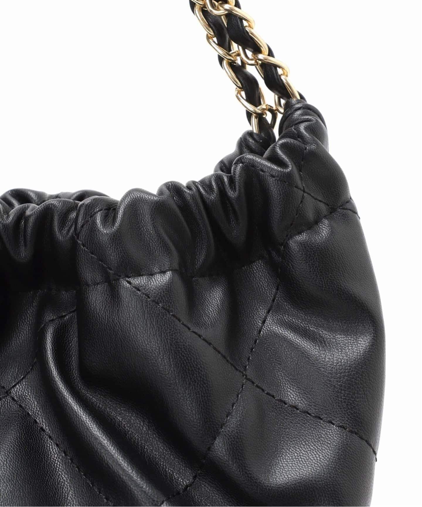 SLOBEオリジナルの大容量キルティングバッグ。 SLOBEオリジナルの大容量キルティングバッグ。タグ付き