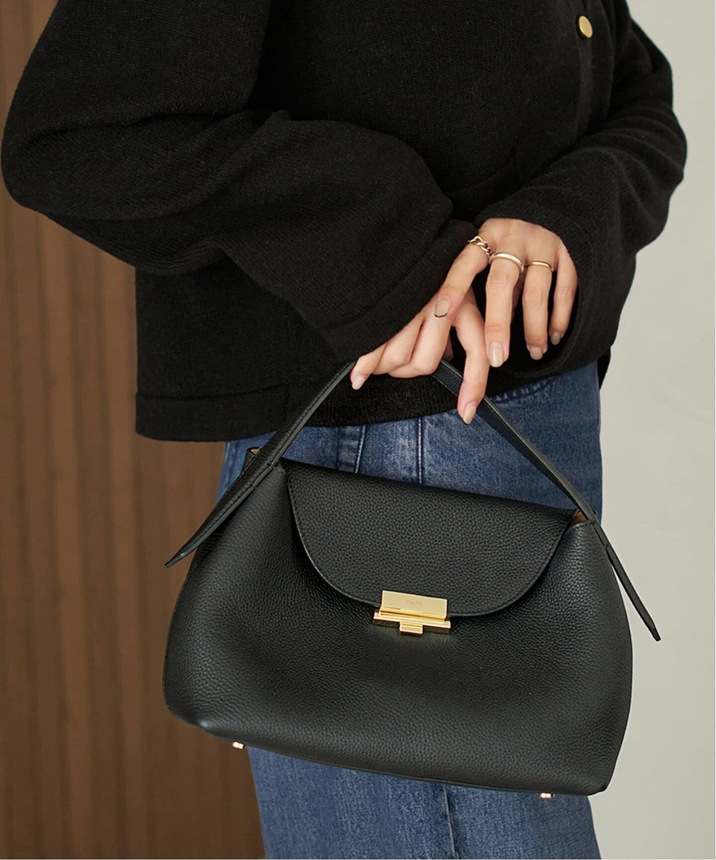 一部店舗・WEB限定追加》PUNTI/プンティ MAGNOLIA-HAND バッグ 