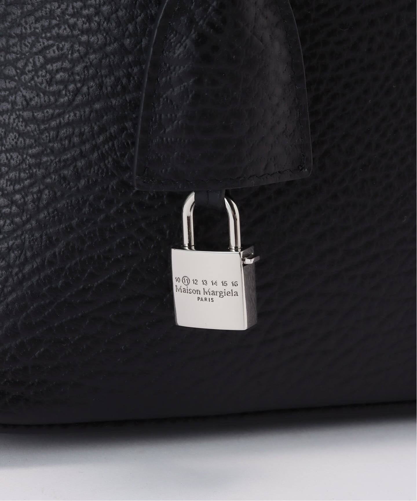 【関税&送料込】Maison Margiela 5Ac Classique Mini 5AC Classique Mini Bag in Black – SVRN
