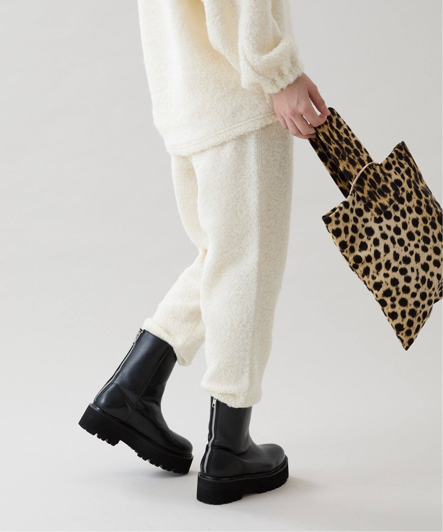 追加》LERET.H （ルレアッシュ）サック・カレ（ハンドバッグ