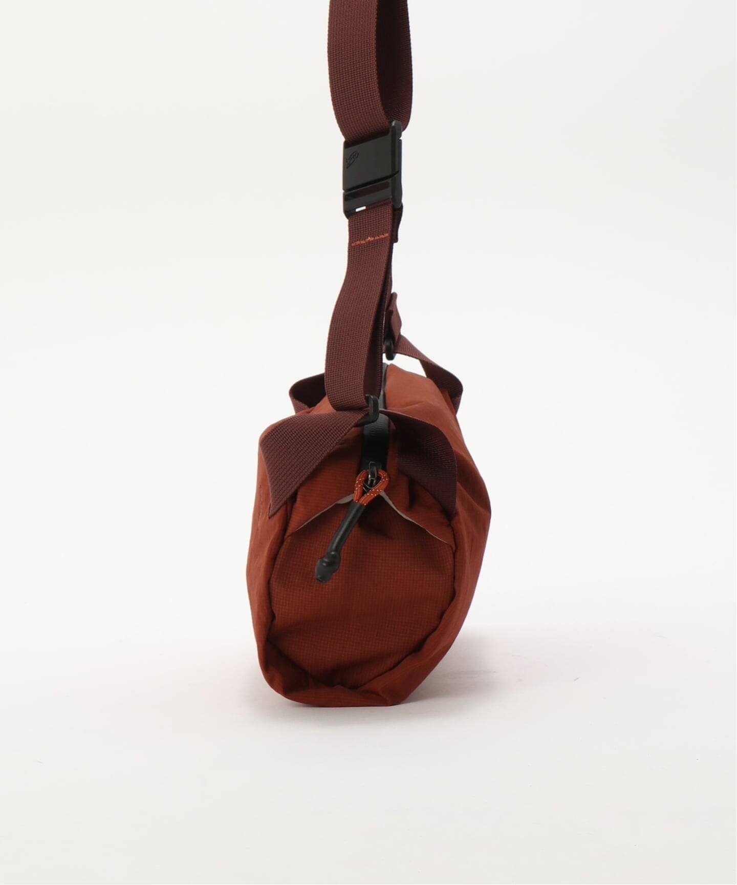 Bellroy ベルロイ Lite Sling BLLA234 Bellroy ベルロイ Lite Sling BLLA234（ショルダーバッグ）｜VERMEIL