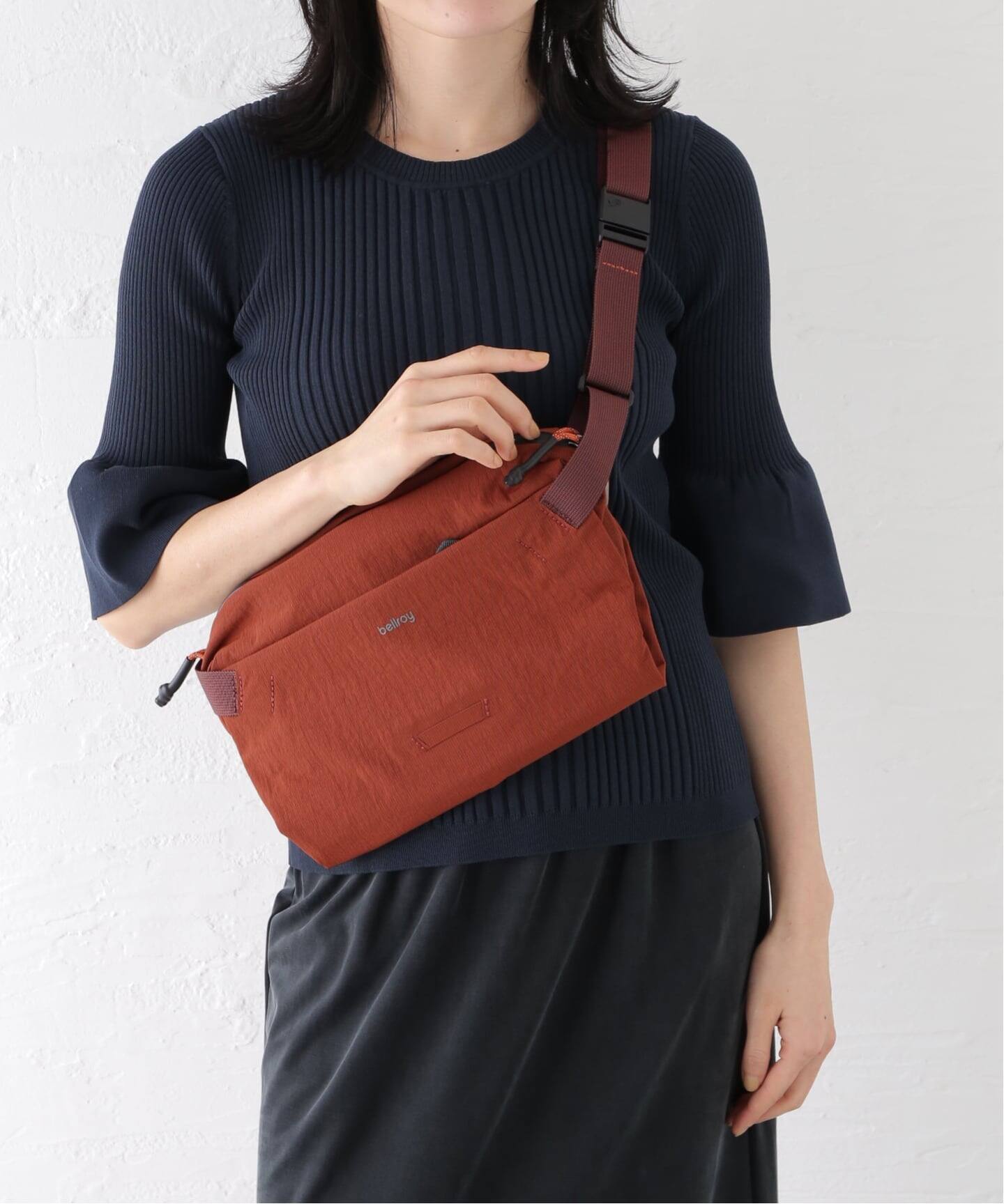 Bellroy ベルロイ Lite Sling BLLA234（ショルダーバッグ）｜VERMEIL