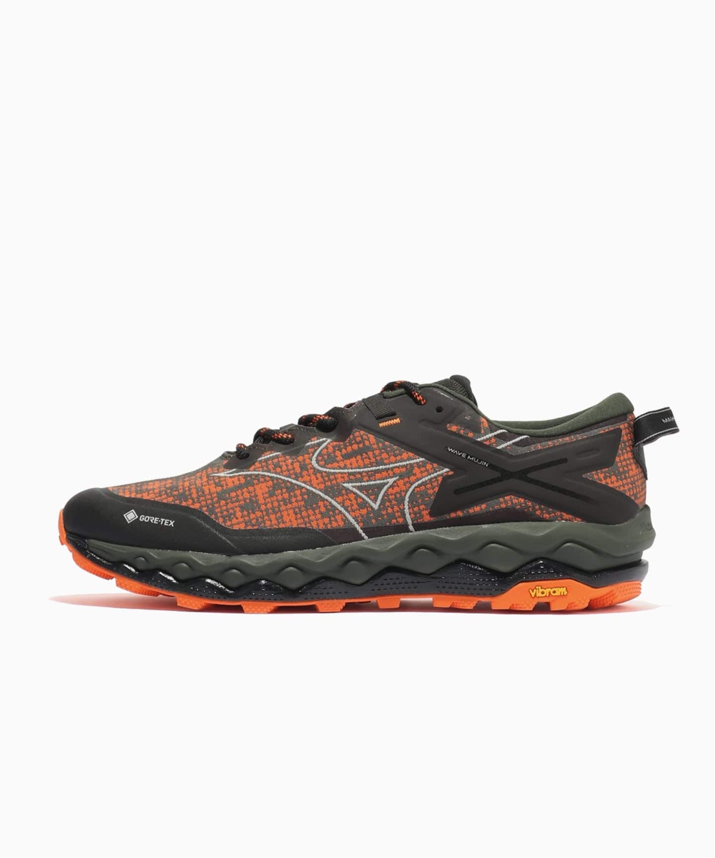 マユみん MIZUNO:D1GD2501-01:Wave Mujin LS Maharishi（スニーカー