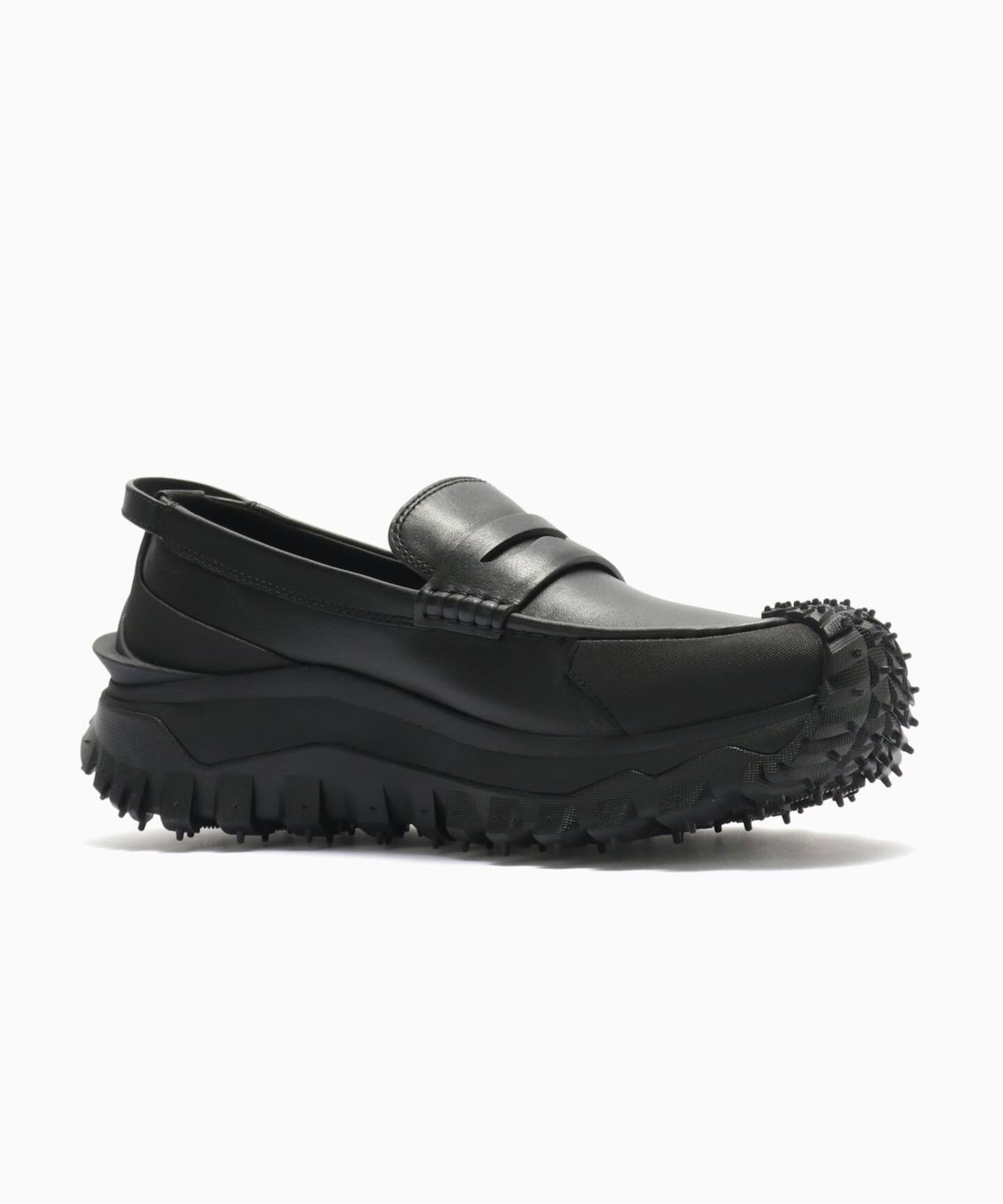 MONCLER:4D00010M8243-999:TRAILGRIP LOAFERS（スニーカー