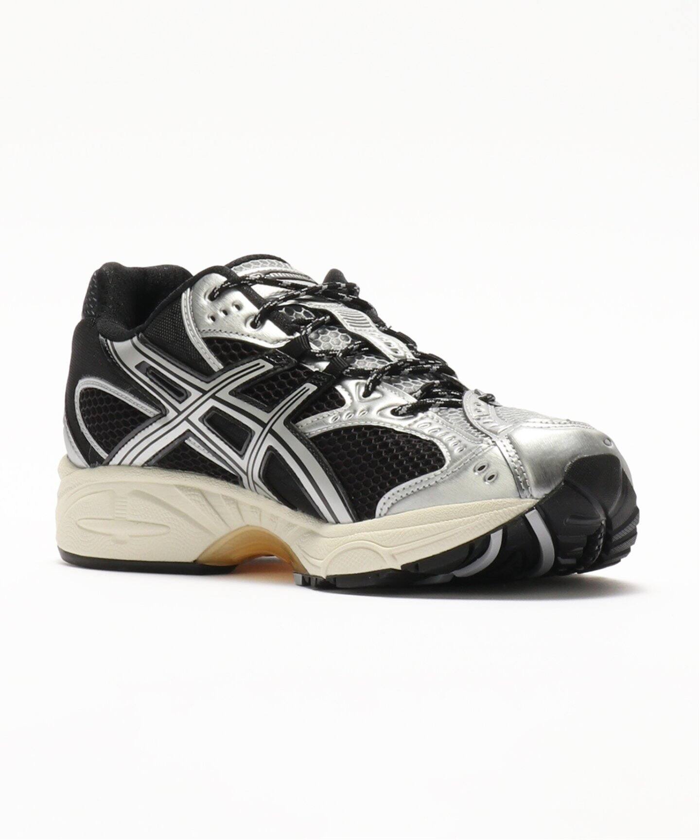 ASICS:1203A543-020:GEL-NIMBUS 10.1（スニーカー）｜BOICE FROM