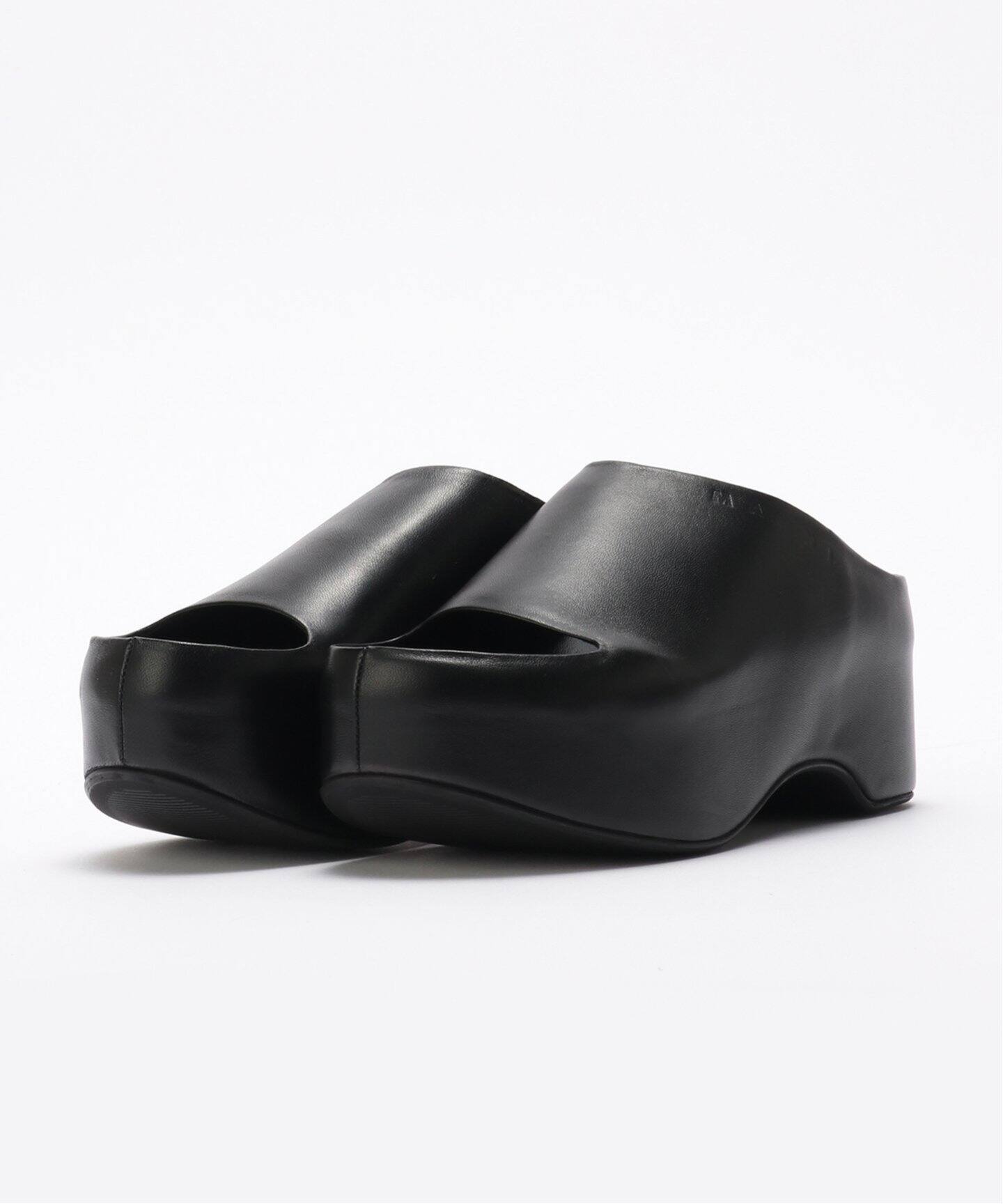 サンダル MARNI Men Sandals Black SNZU017302P2722 00N99 Black leather Pablo sabot | Marni