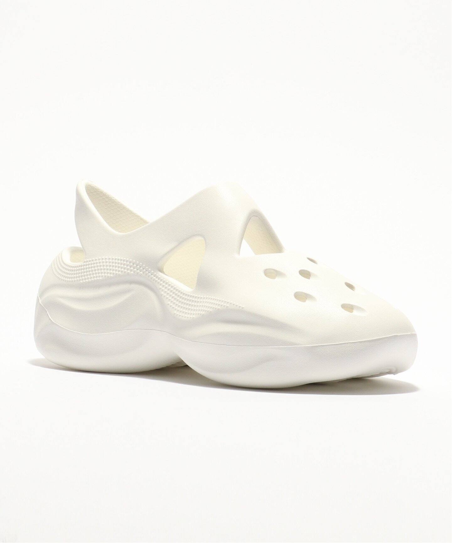 ソロ　ユーブロック CROCS:209552-100:Dingyun Zhang Diffuser（サンダル）｜BOICE