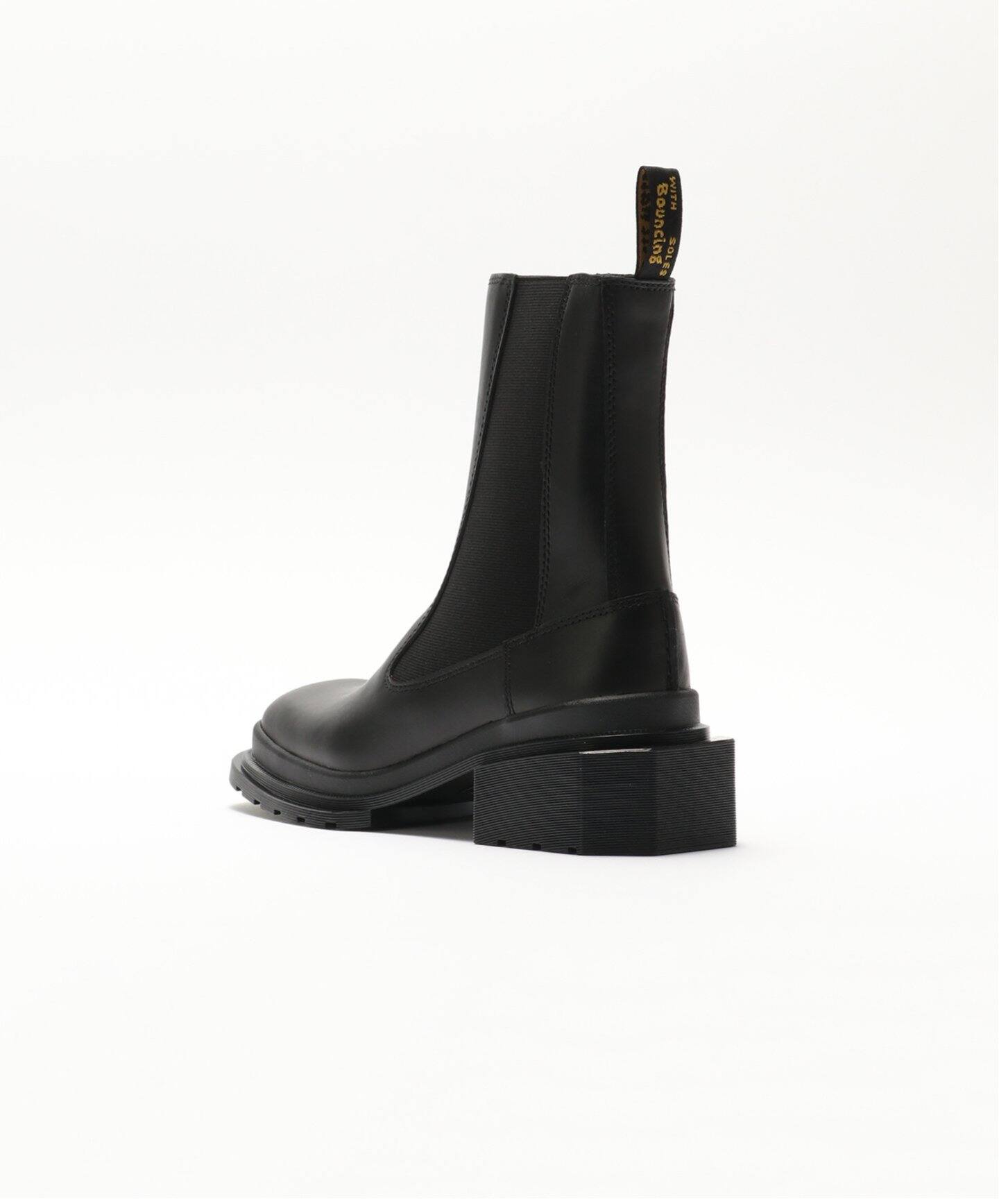 ショートブーツ・ブーティ Dr.Martens FW25 STIVALE CHELSEA MAYBOLE (32069001 BLACK) Dr.Martens】Maybole チェルシーブーツ [コーデの主役☆人気
