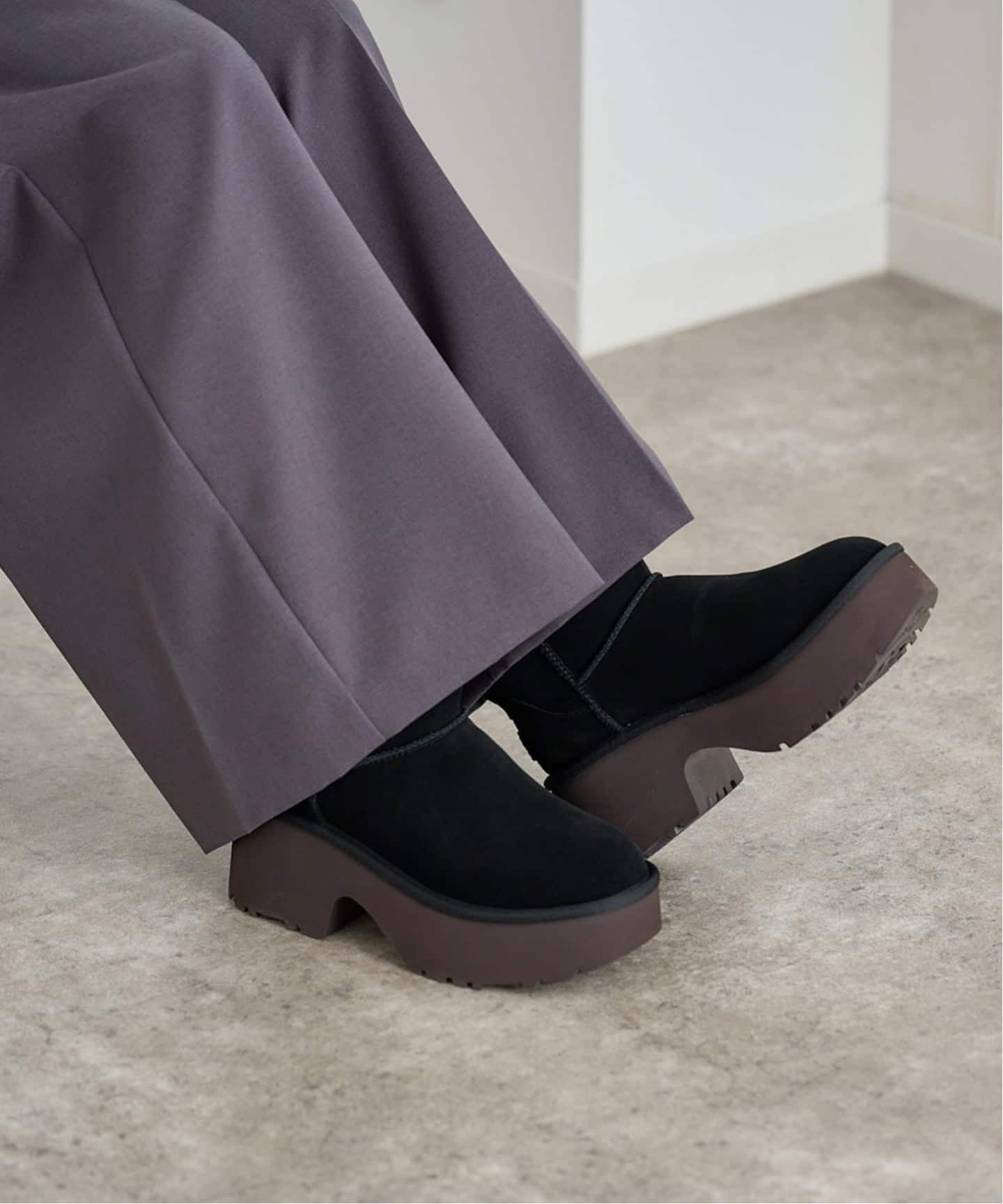 UGG W CLASSIC ULTRA MINI NEW HEIGHTS（ブーティ・ショート