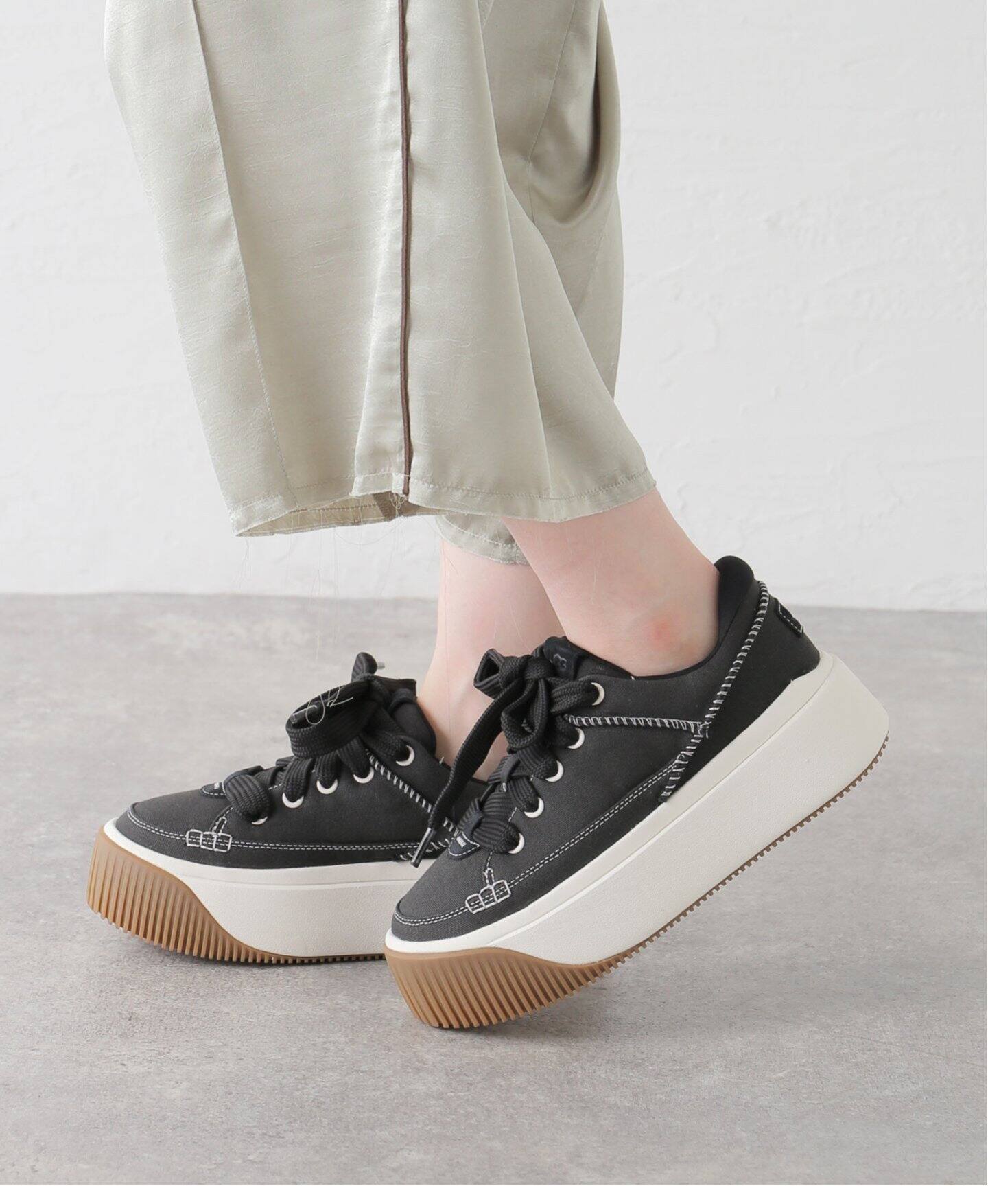 UGG W EZ-DUZZIT ESSENTIAL LACE UP（スニーカー）｜BOICE FROM 