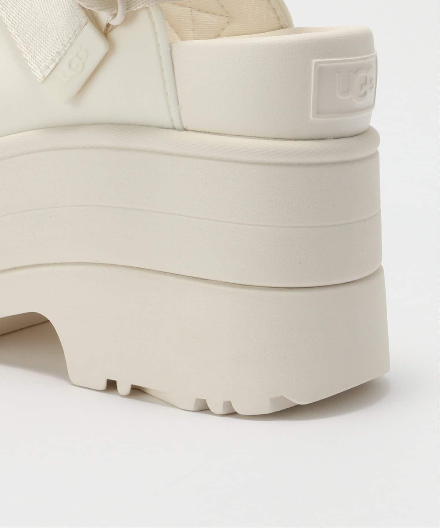 UGG W GOLDENRISE ホワイト サンダル FREAK'S STORE サンダル 限定展開 UGG/アグ W GOLDENRISE