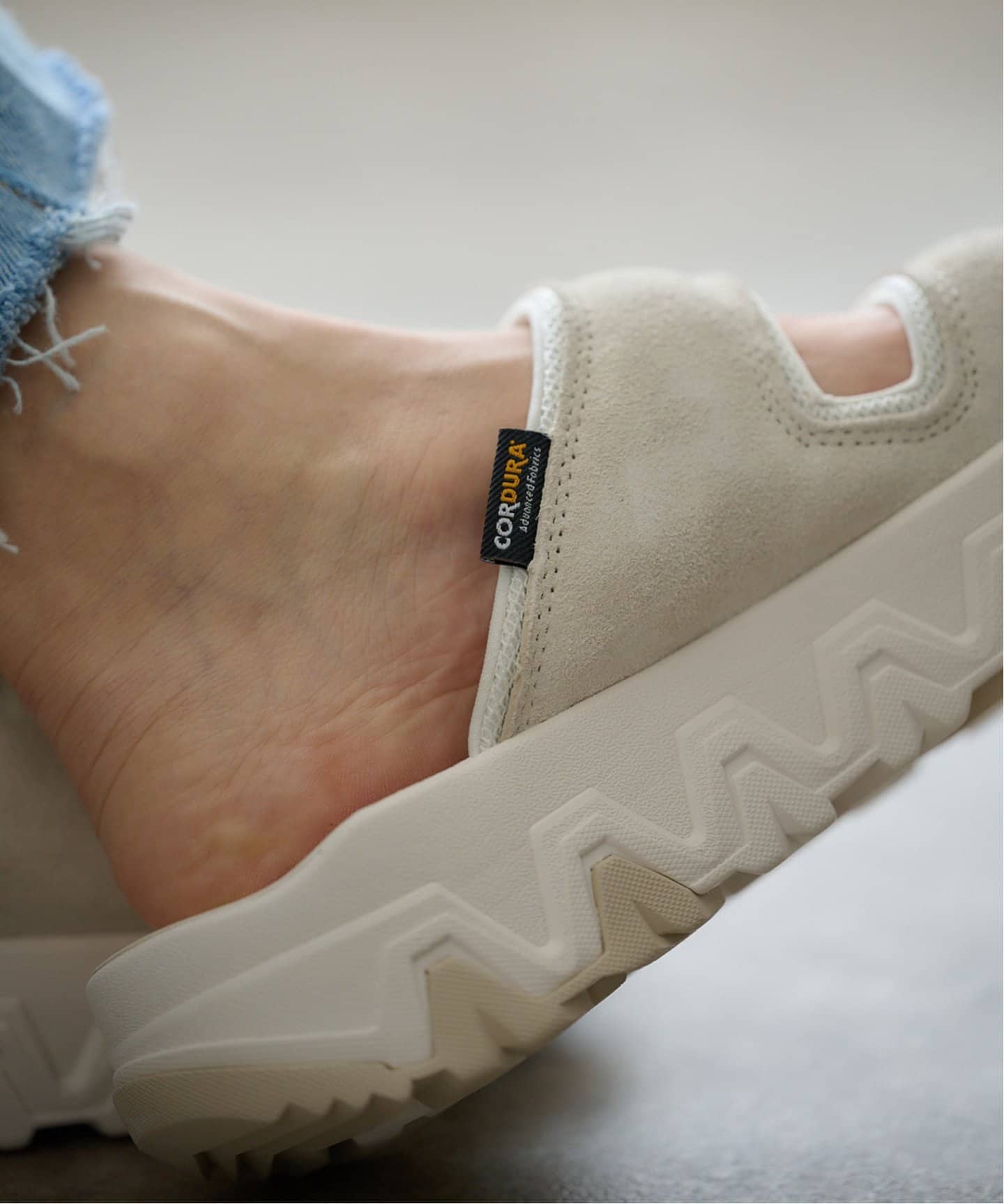 UGG W CAPTRAIL STRAP SLIDE（サンダル）｜BOICE FROM BAYCREW'S