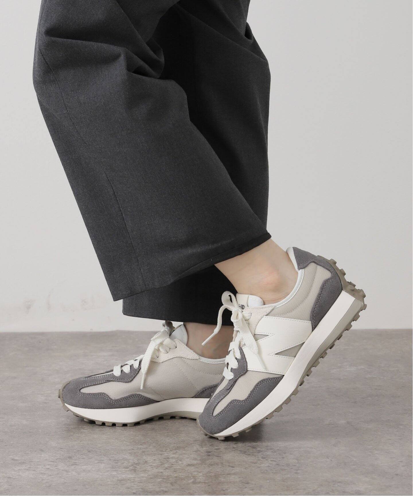 NEW BALANCE 327（スニーカー）｜BOICE FROM BAYCREW'S（ボイス