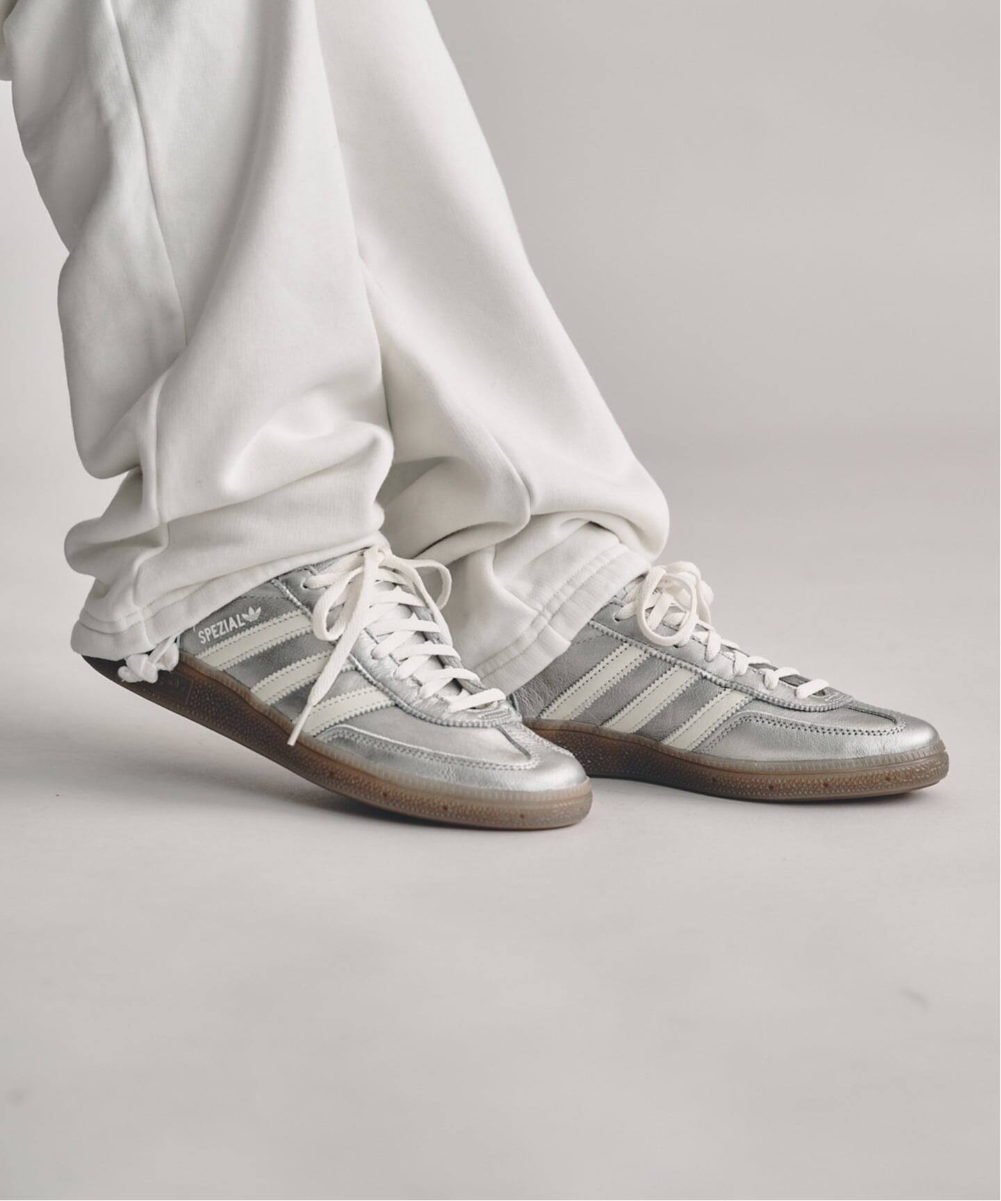 ADIDAS HANDBALL SPEZIAL W JS2630（スニーカー）｜BOICE FROM