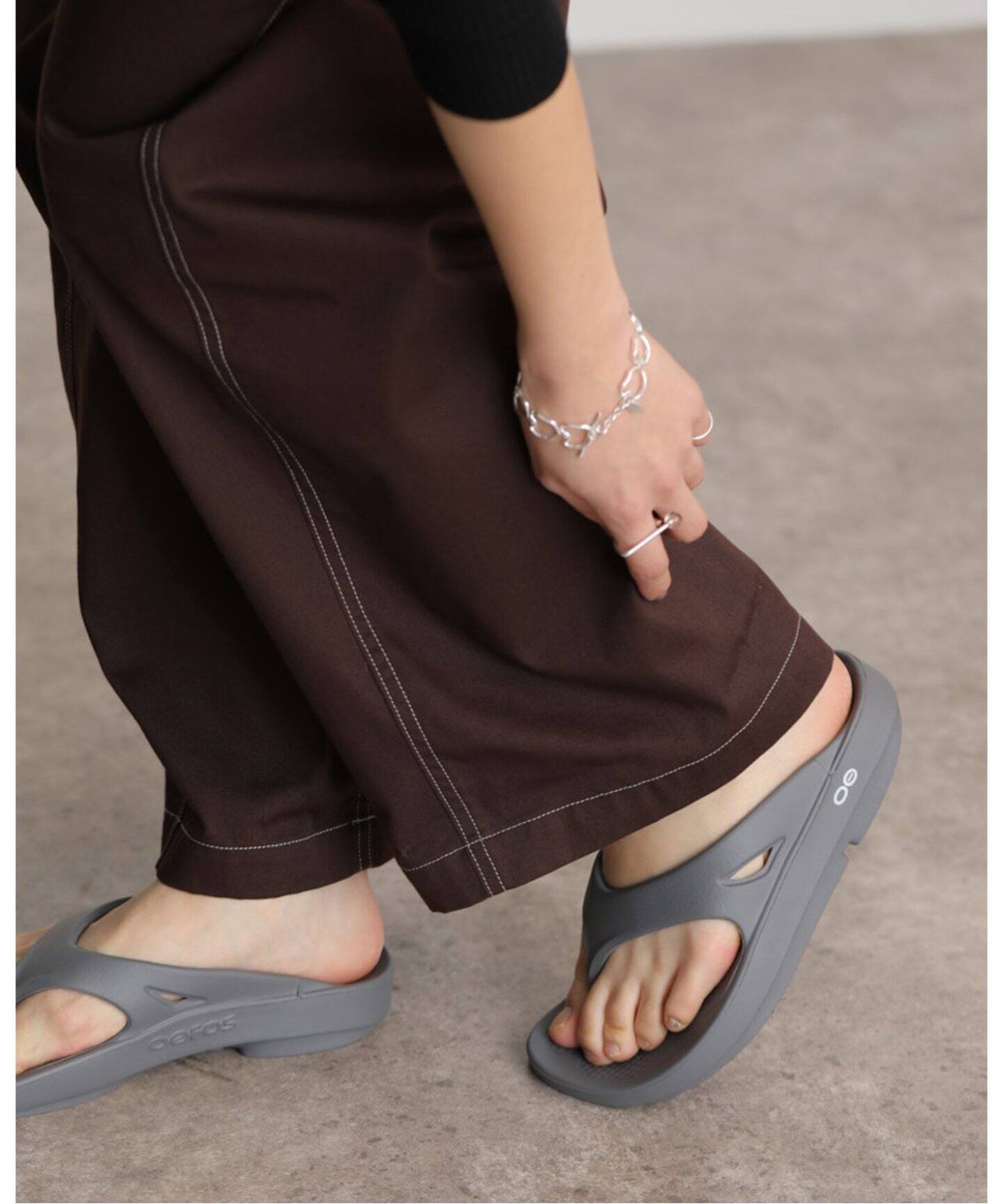 OOFOS Ooriginal (UNISEX)（サンダル）｜BOICE FROM BAYCREW'S（ボイス