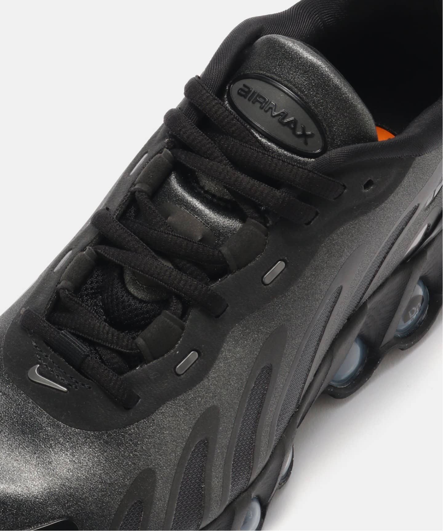 NIKE W AIR MAX DN8 HF5509-002（スニーカー）｜HERRINGBONE