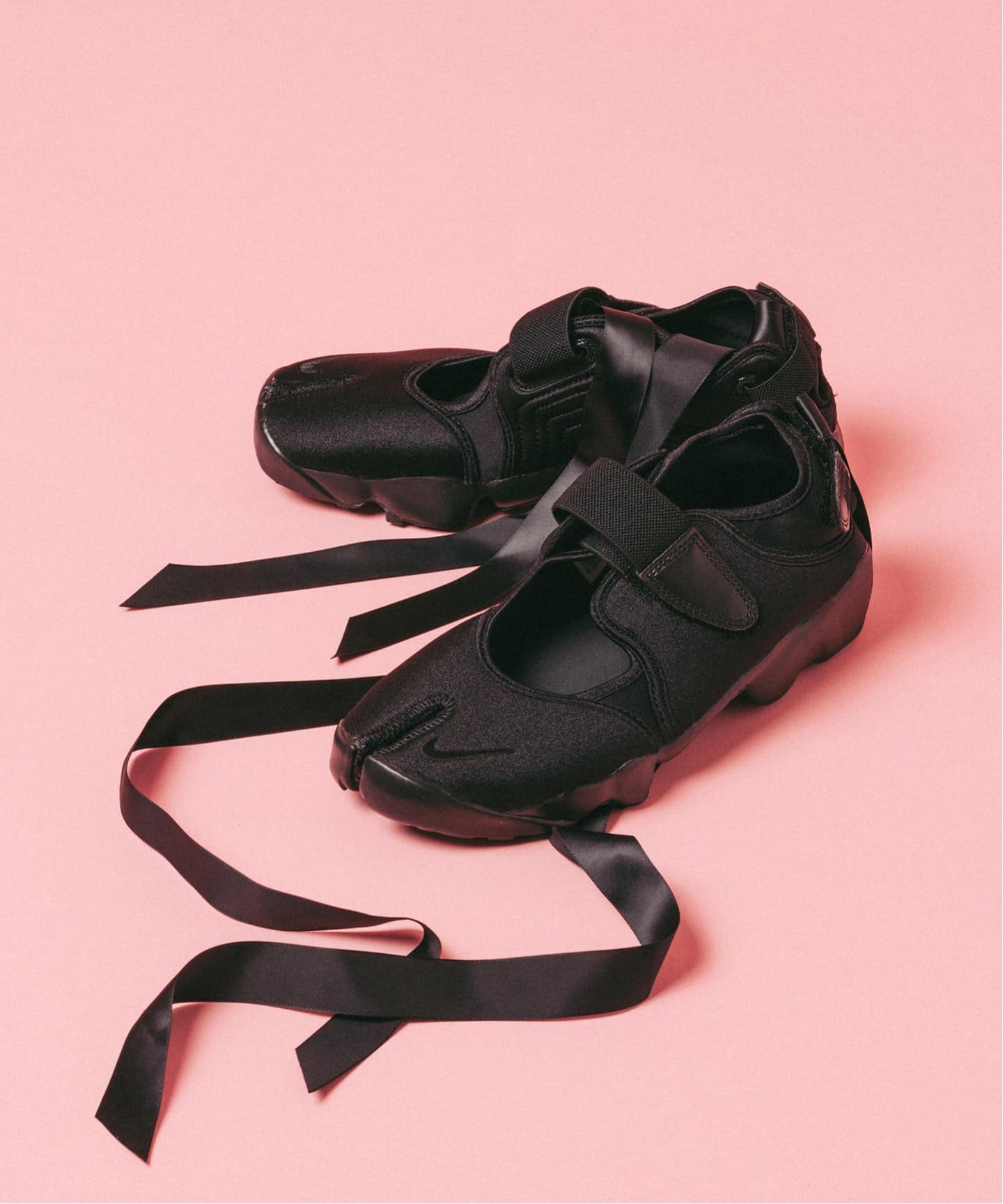NIKE WMNS AIR RIFT TRK3 IH1990-010（スニーカー