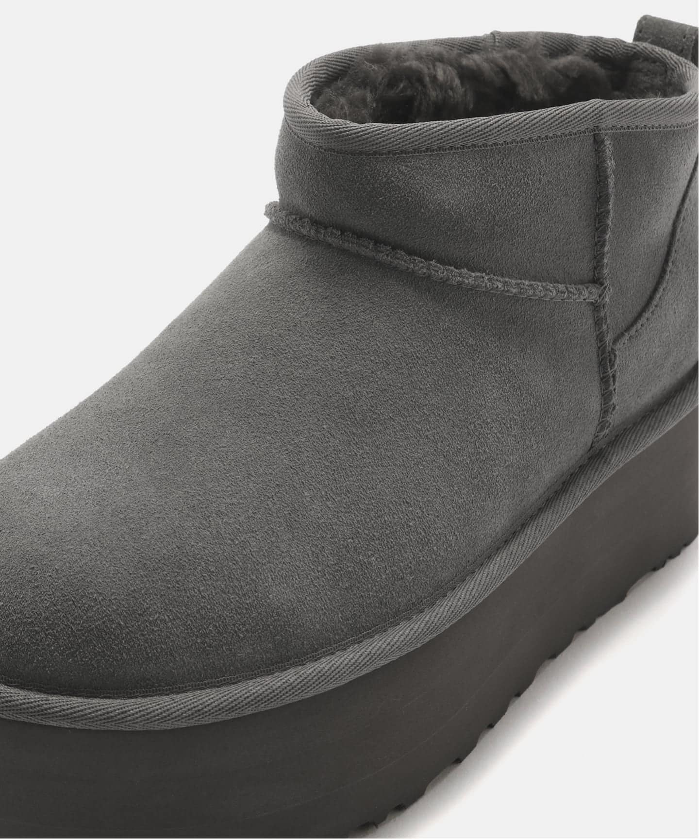 UGGクラシックショートブーツ 24 cm グレー 未使用品 UGG - 【新品
