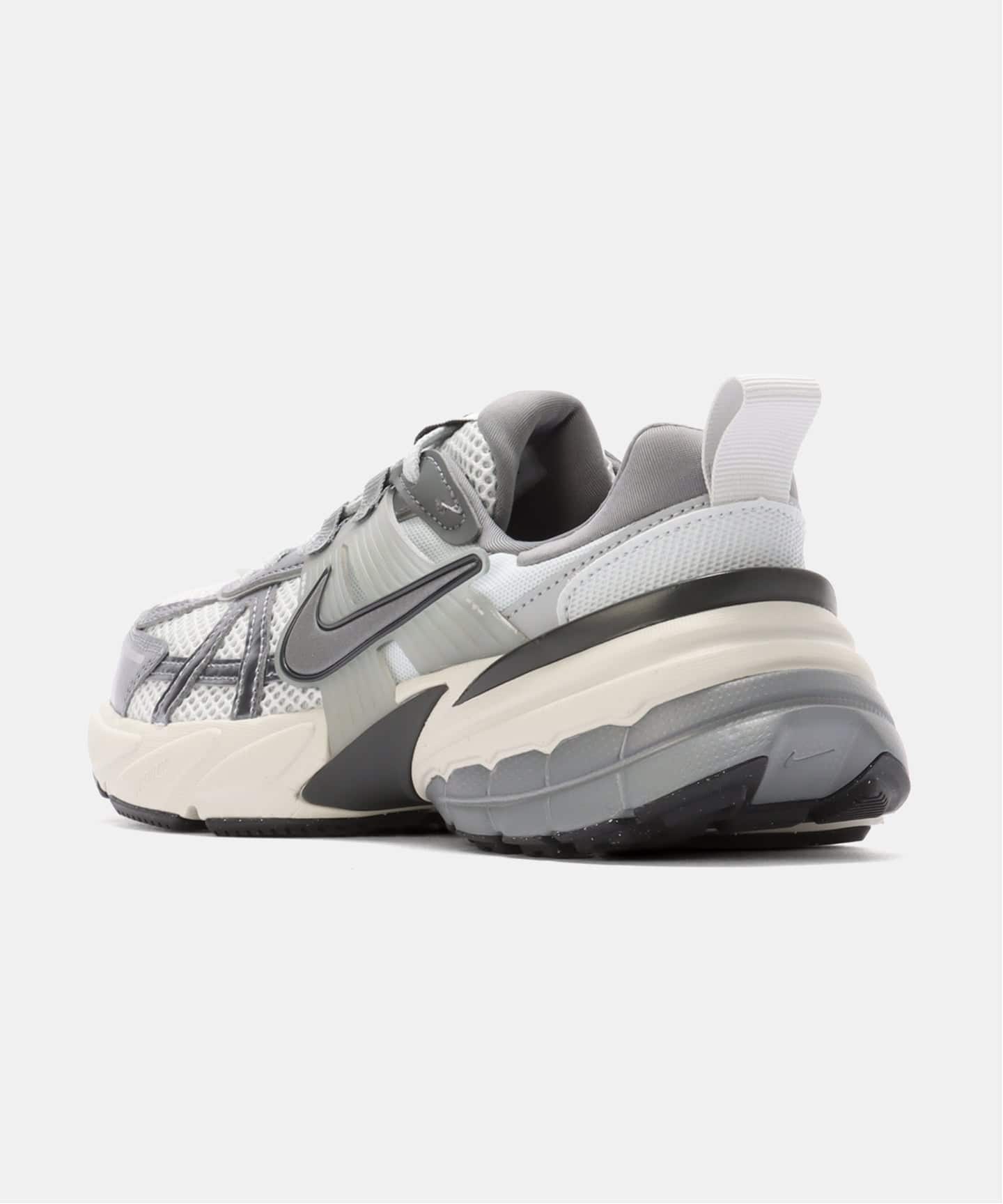 NIKE WMNS V2K RUN FD0736-003（スニーカー）｜HERRINGBONE