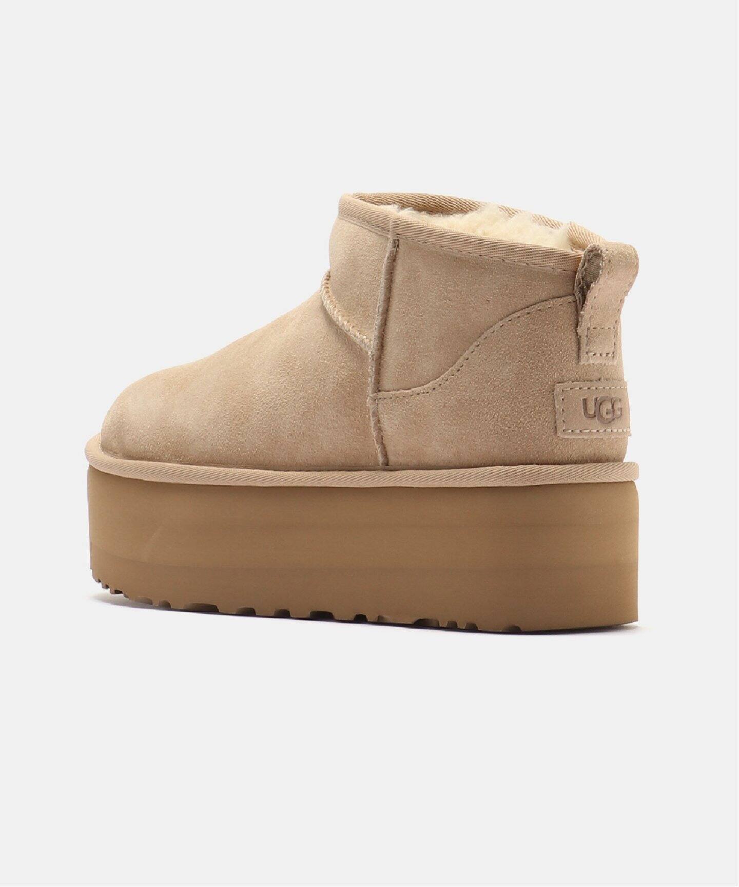UGG W CLASSIC ULTRA MINI PLATFORM 1135092（ブーティ・ショート 