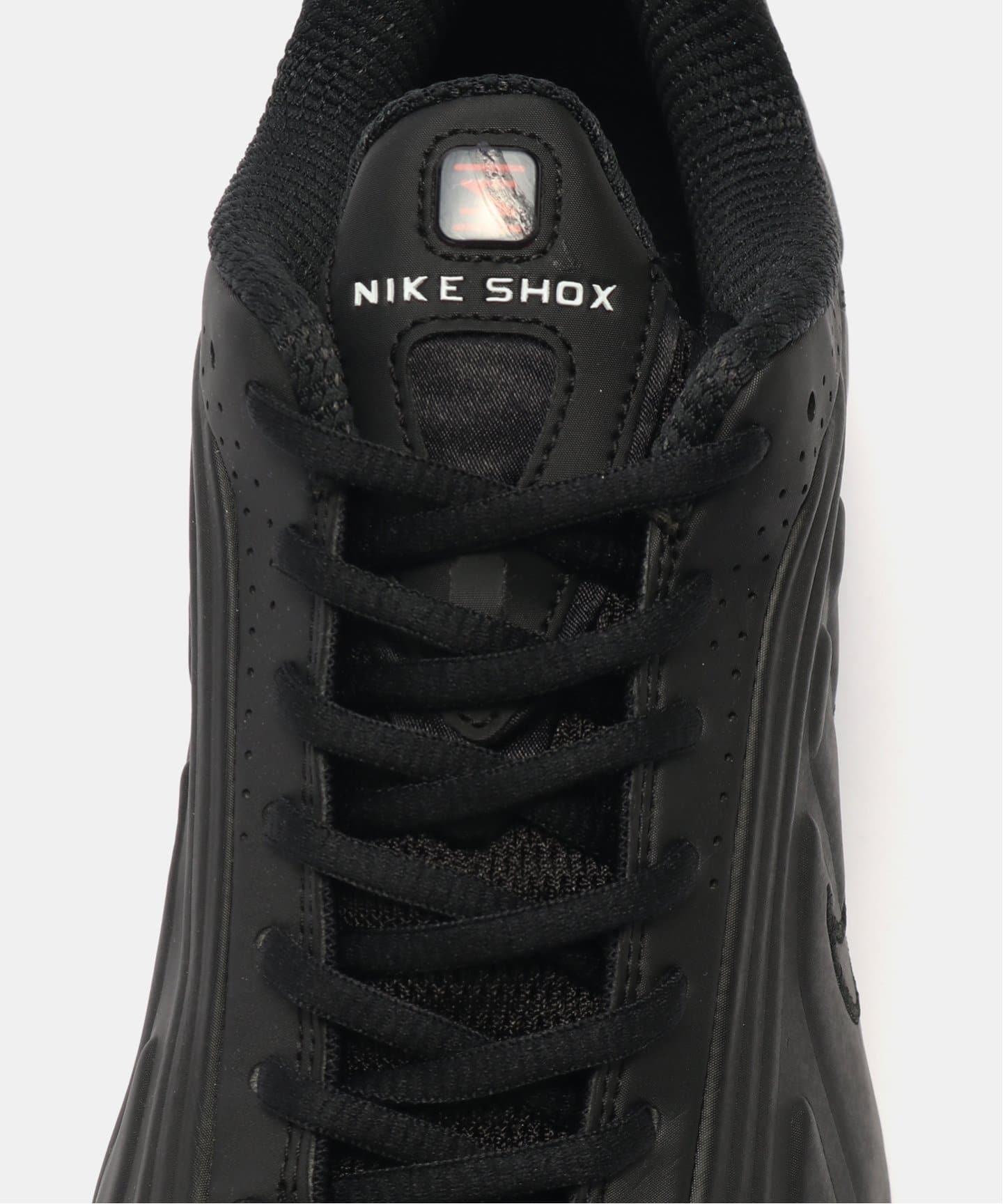 NIKE W SHOX R4 AR3565-004（スニーカー）｜HERRINGBONE