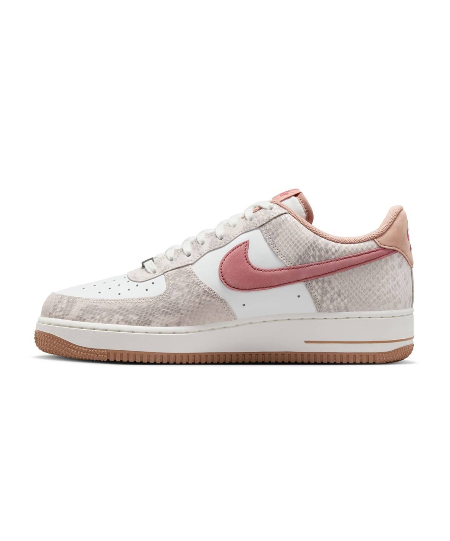 NIKE AIR FORCE 1 07 LV8 EMB HF2898-100（スニーカー