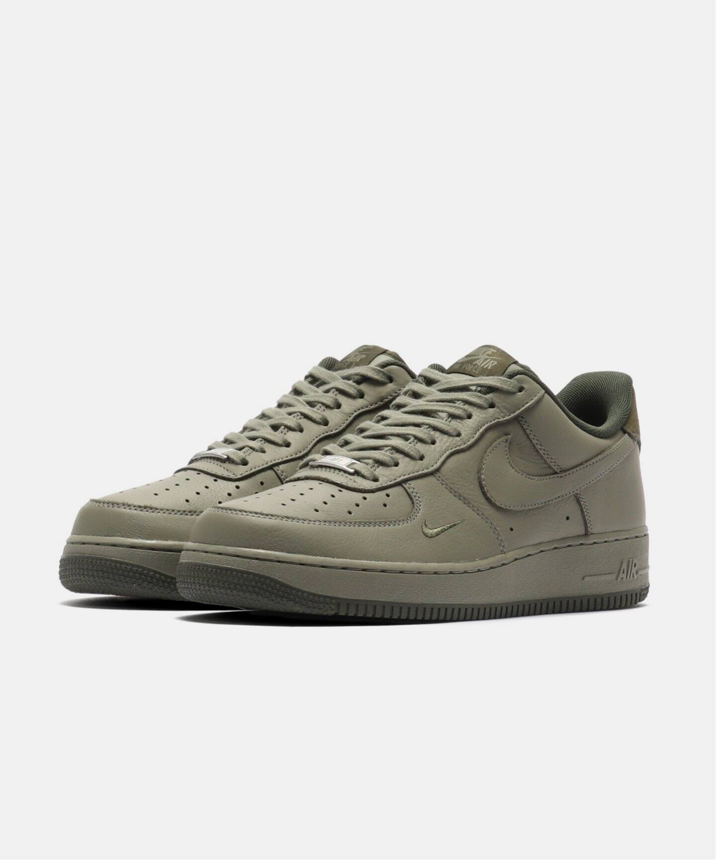 NIKE AIR FORCE 1 07 LV8 ESS HM9483-300（スニーカー）｜HERRINGBONE 