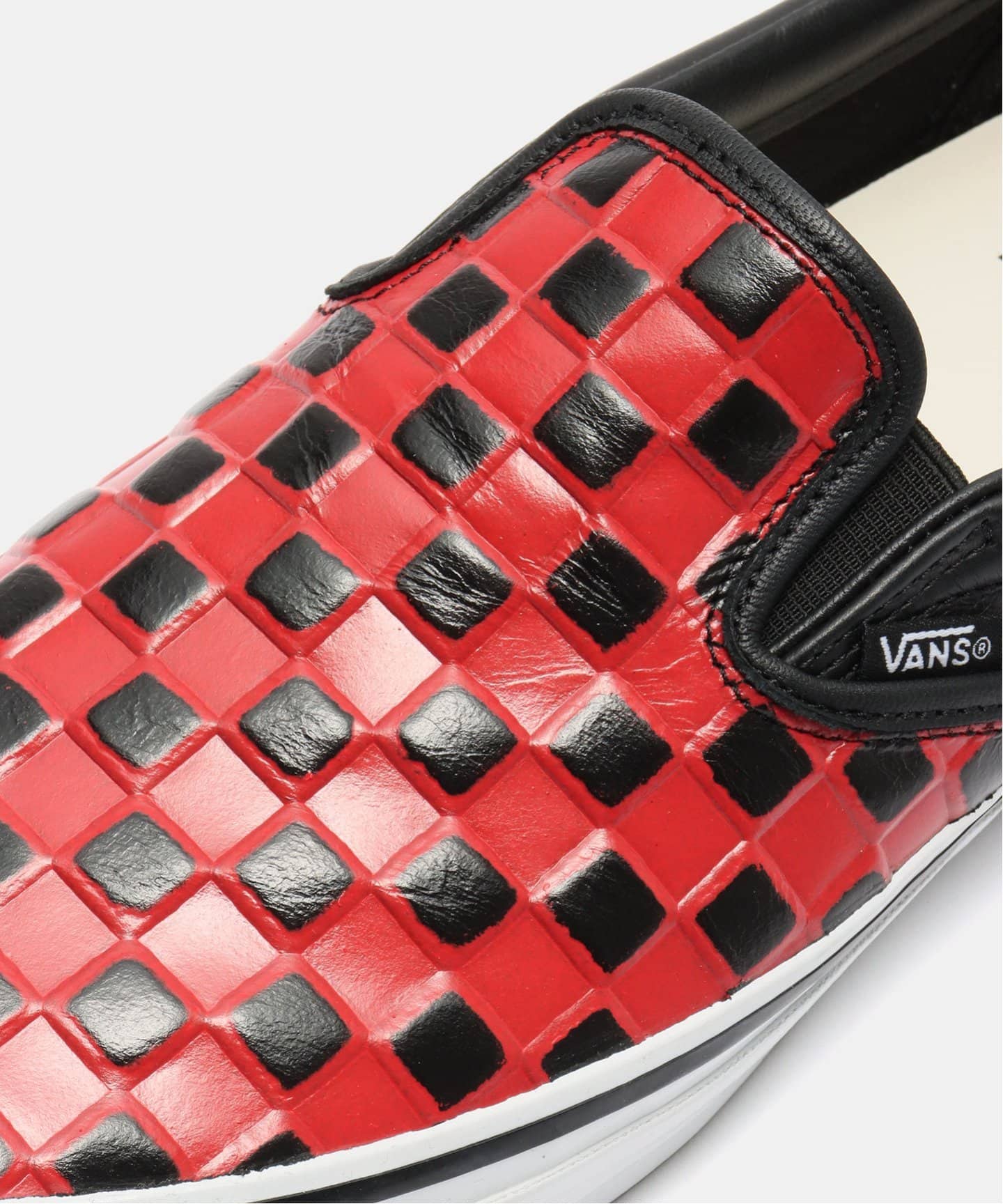 VANS OTW クラシック スリッポン 98 ビブラム スニーカー レッド OTW by VANS Classic Slip-On 98 Vibram VN000DCMBRR
