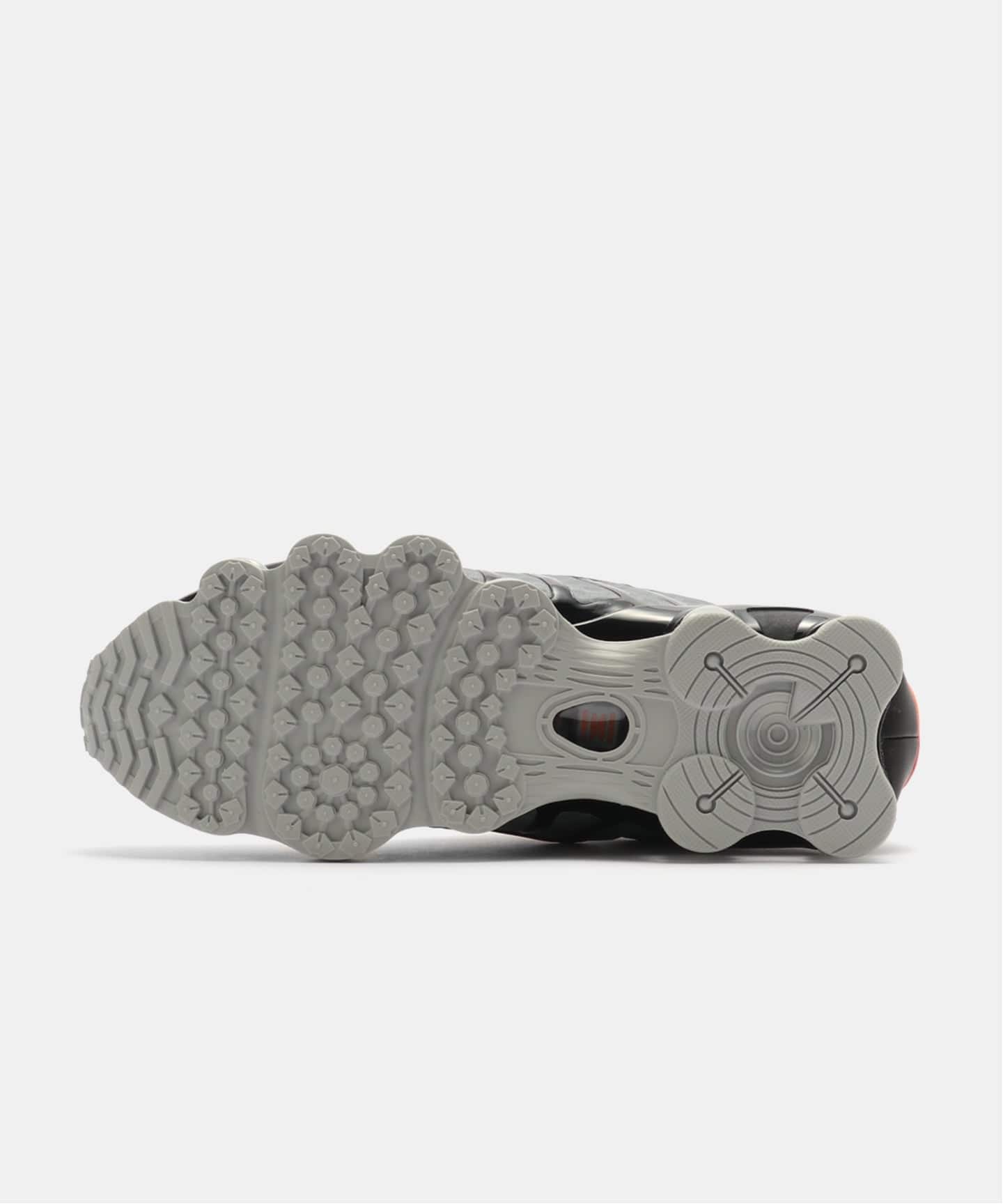 NIKE SHOX TL AV3595-011（スニーカー）｜HERRINGBONE（ヘリンボーン