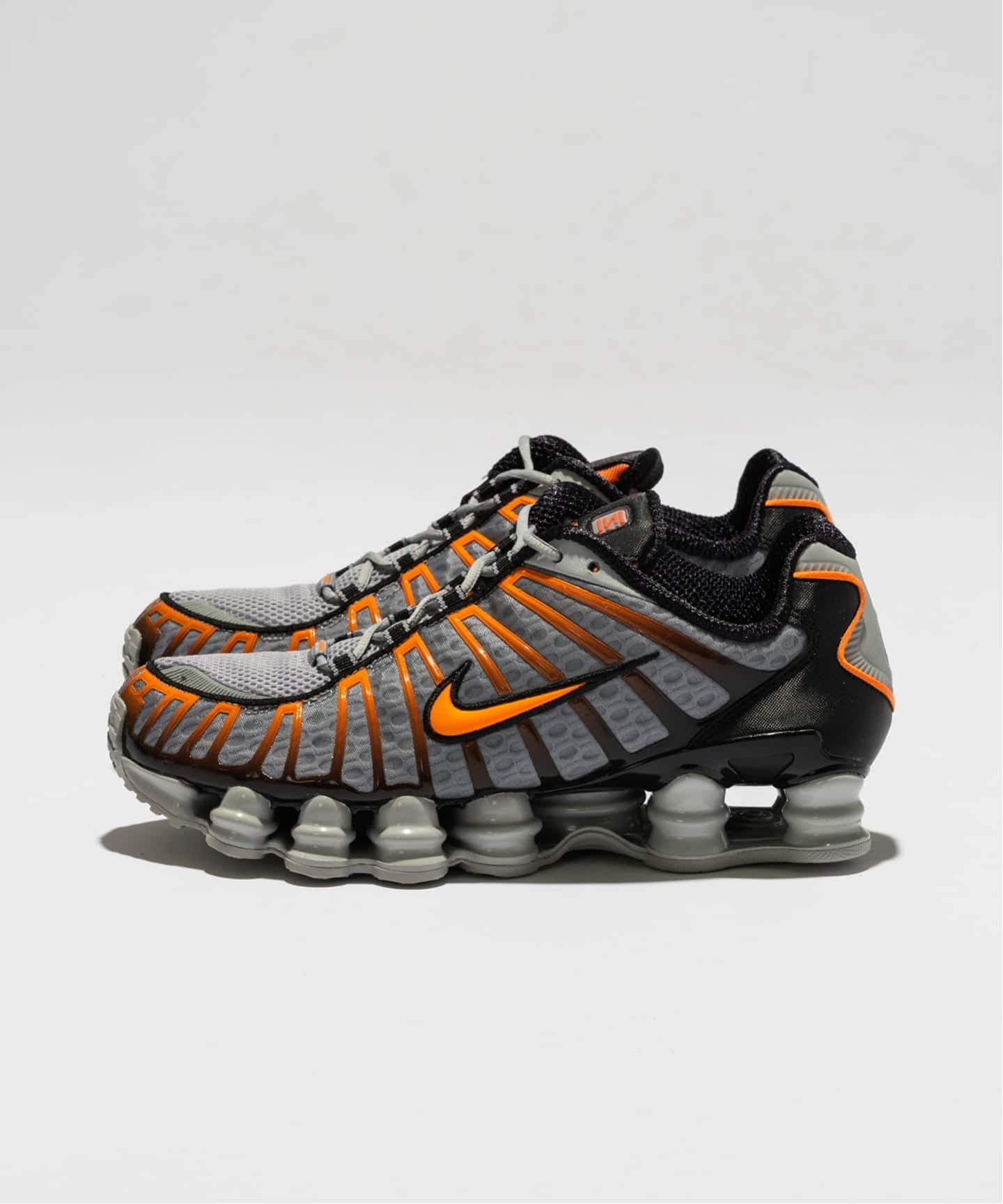 NIKE SHOX TL AV3595-011（スニーカー）｜HERRINGBONE（ヘリンボーン