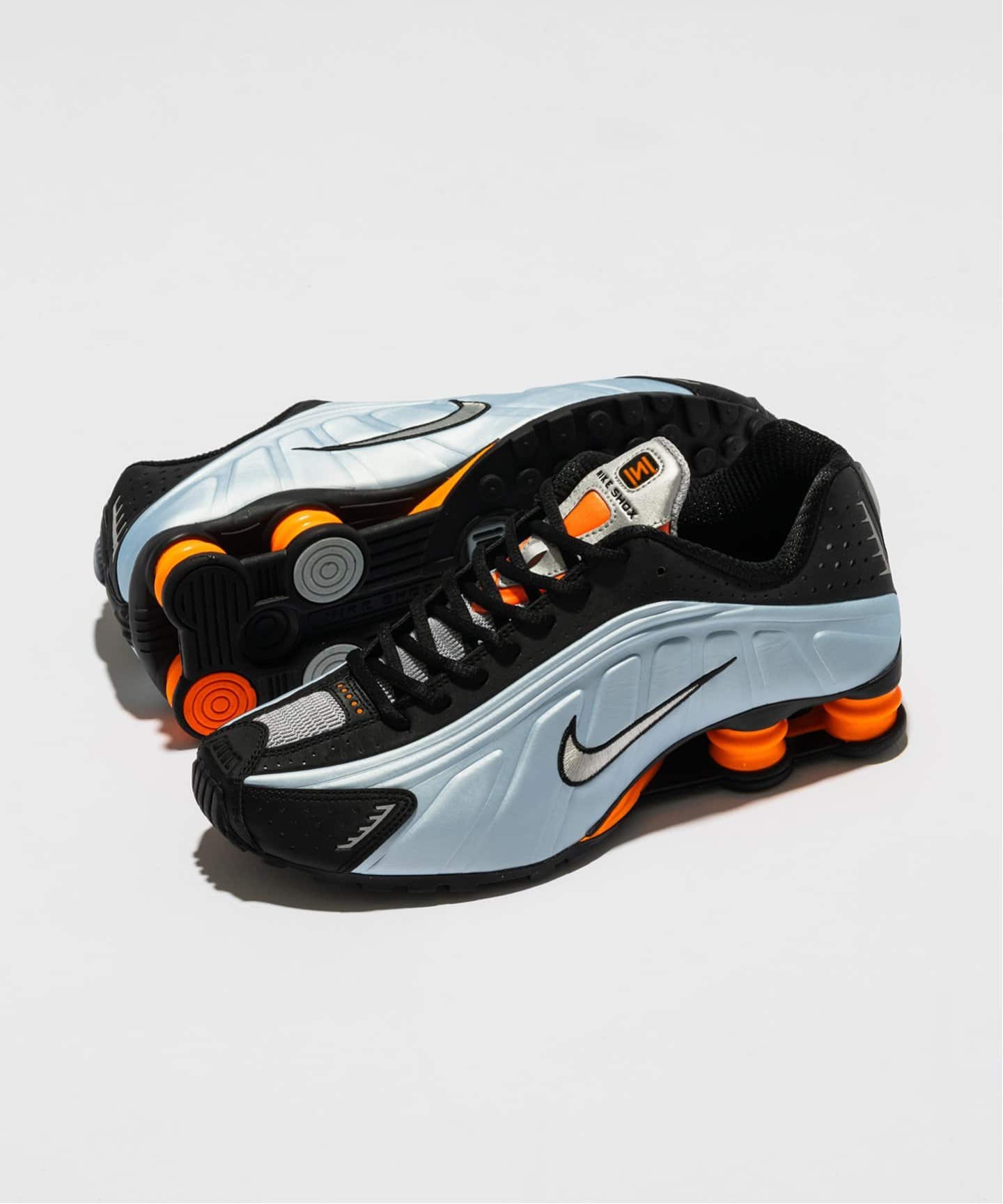 [NIKE] ナイキ ショックス R4 レディーススニーカー AR3565-401 セール】ナイキ ショックス R4 ウィメンズシューズ / Nike Shox