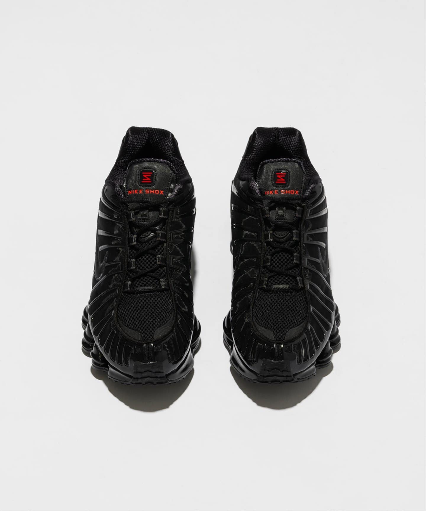 NIKE SHOX TL AV3595-002（スニーカー）｜HERRINGBONE（ヘリンボーン