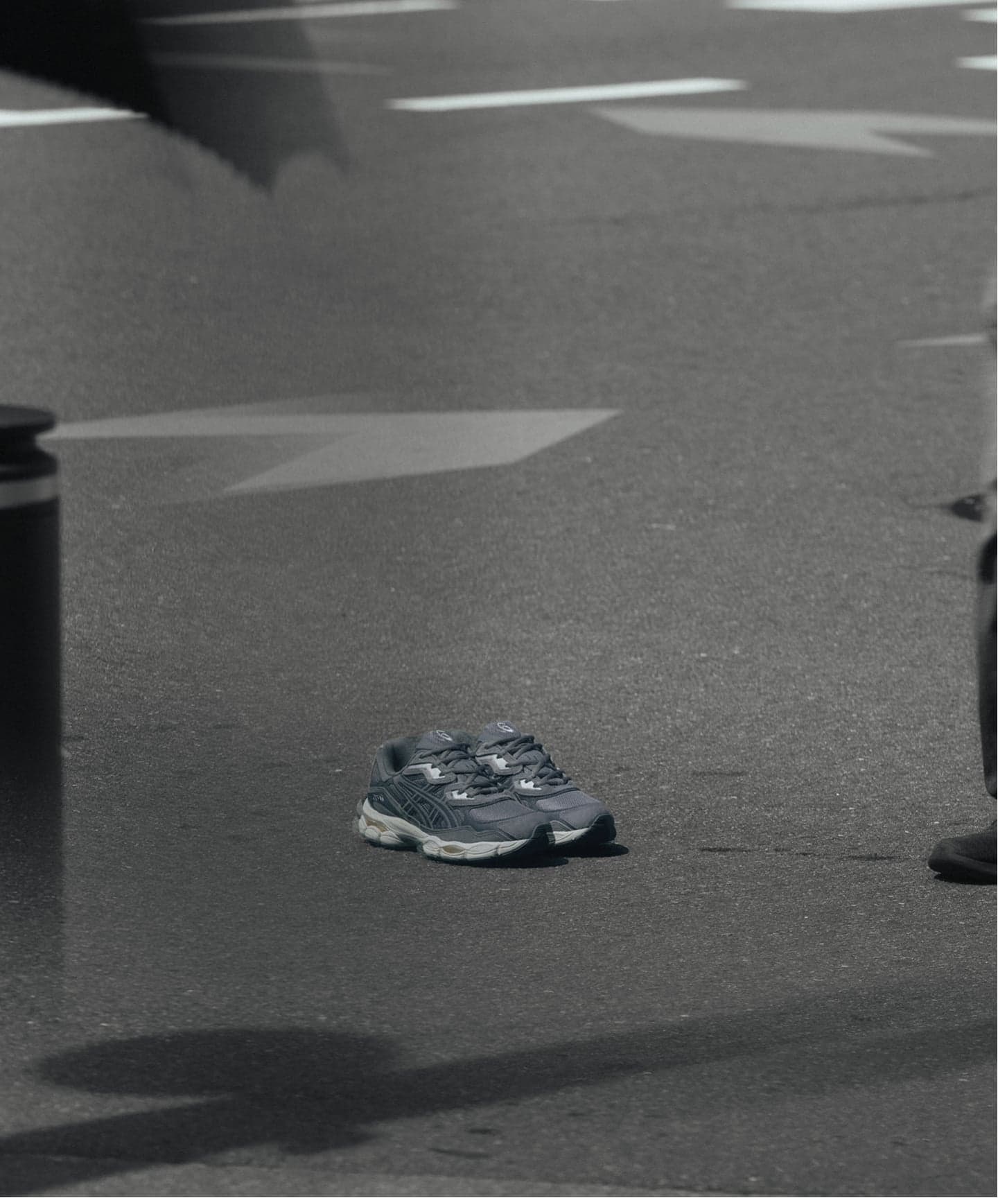 日本国内限定カラー】ASICS GEL-NYC 1203A739.020（スニーカー