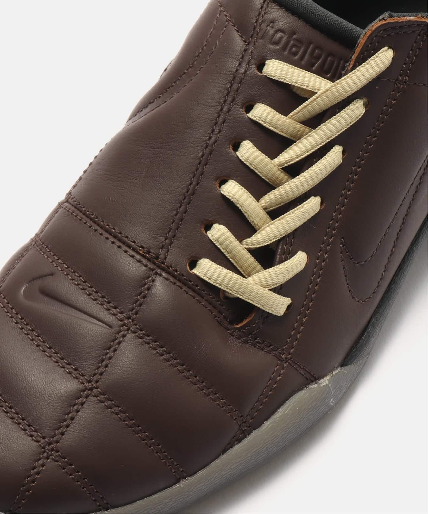 NIKE WMNS TOTAL 90 SE IM8053-237（スニーカー）｜HERRINGBONE