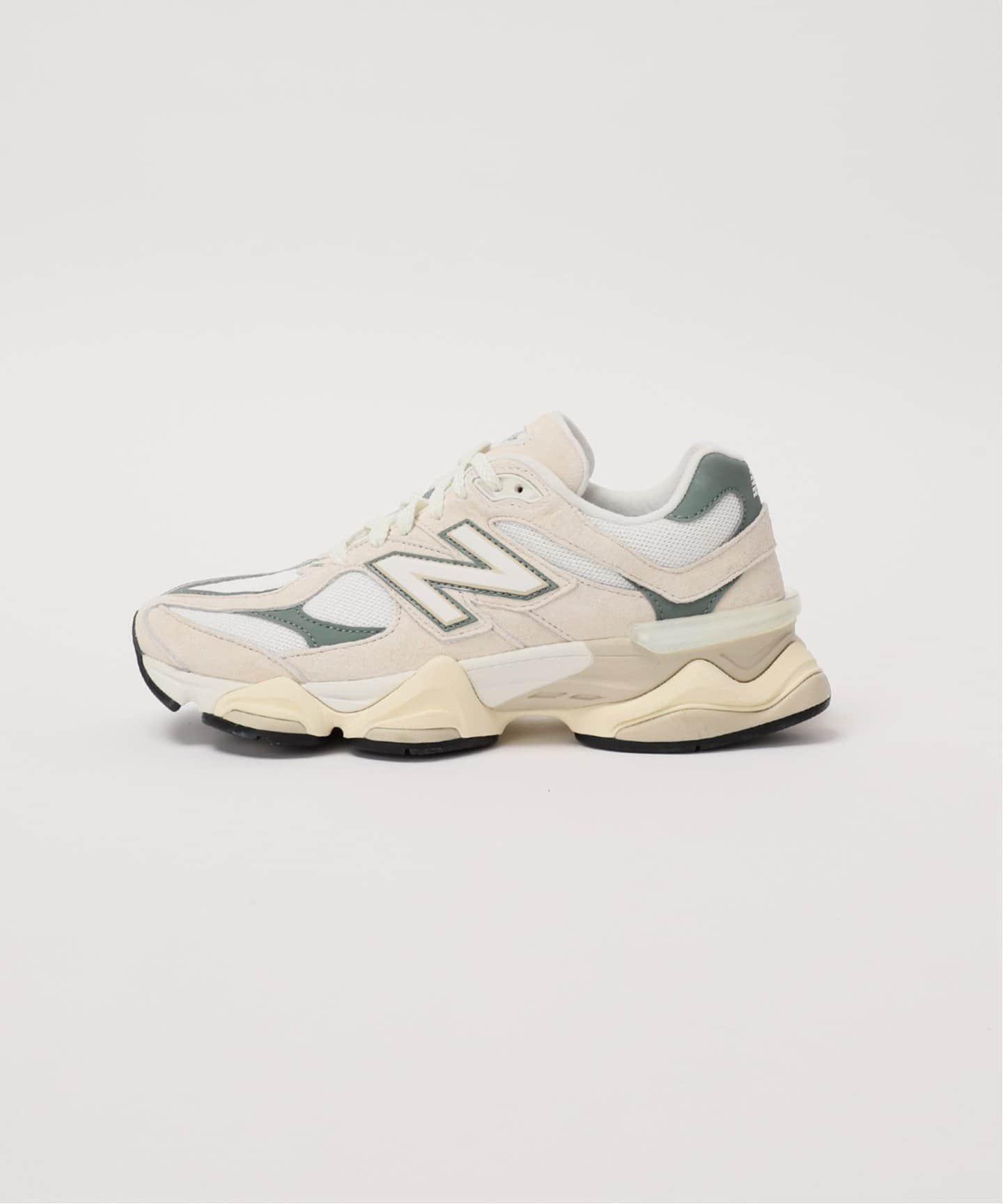 New Balance スニーカー 箱付き PV9060EC New Balance スニーカー 箱付き PV9060EC - メルカリ