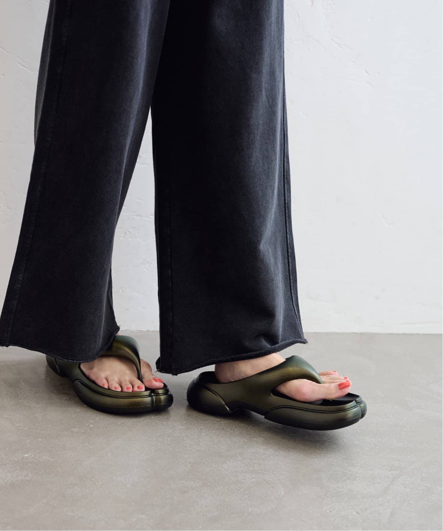 PAES/ぺイズ New Flipflop Coating Line（サンダル）｜U by