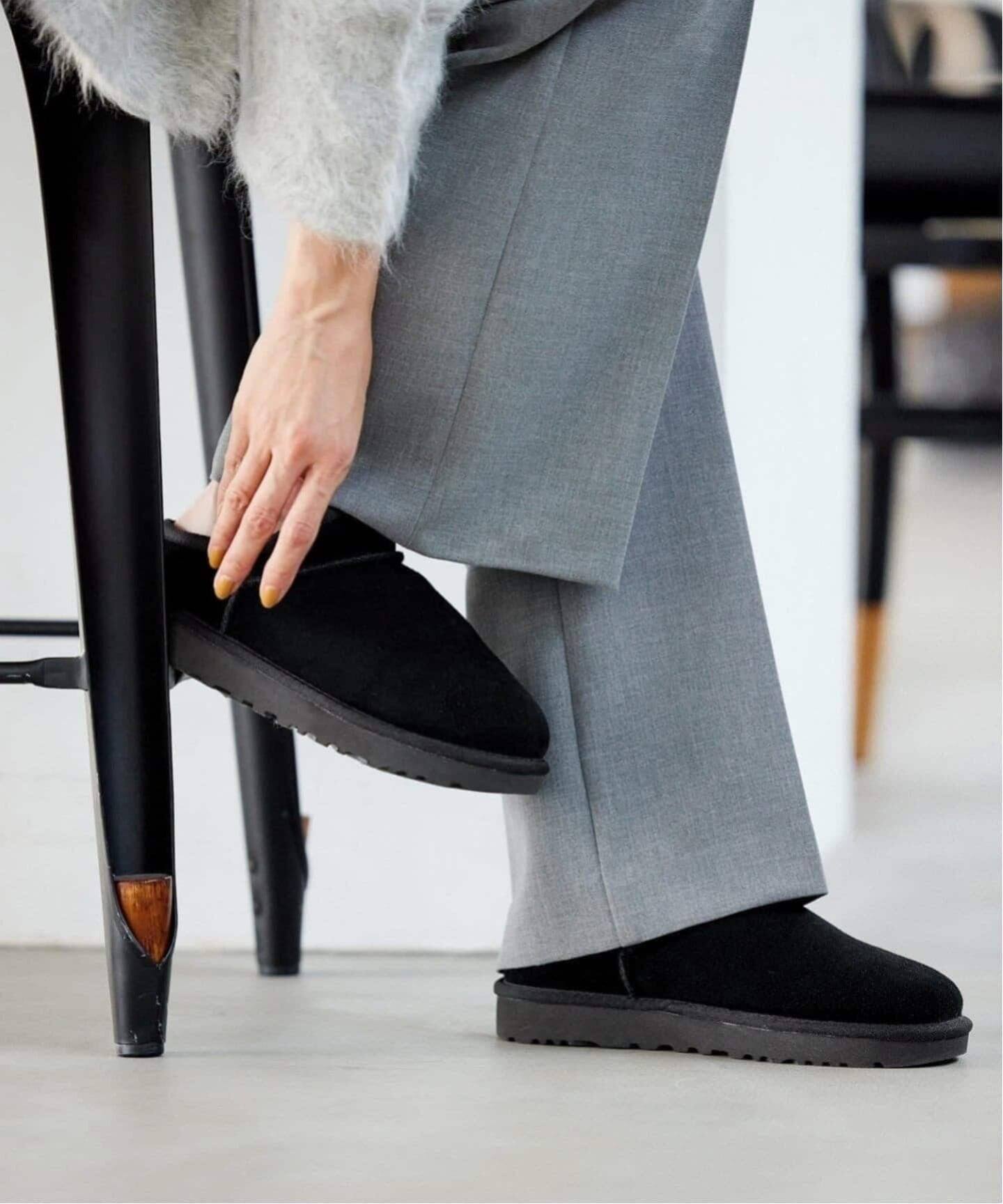 UGG CLASSIC SLIPPER ブラック 23 新品】UGG アグ CLASSIC SLIPPER ブラック 23