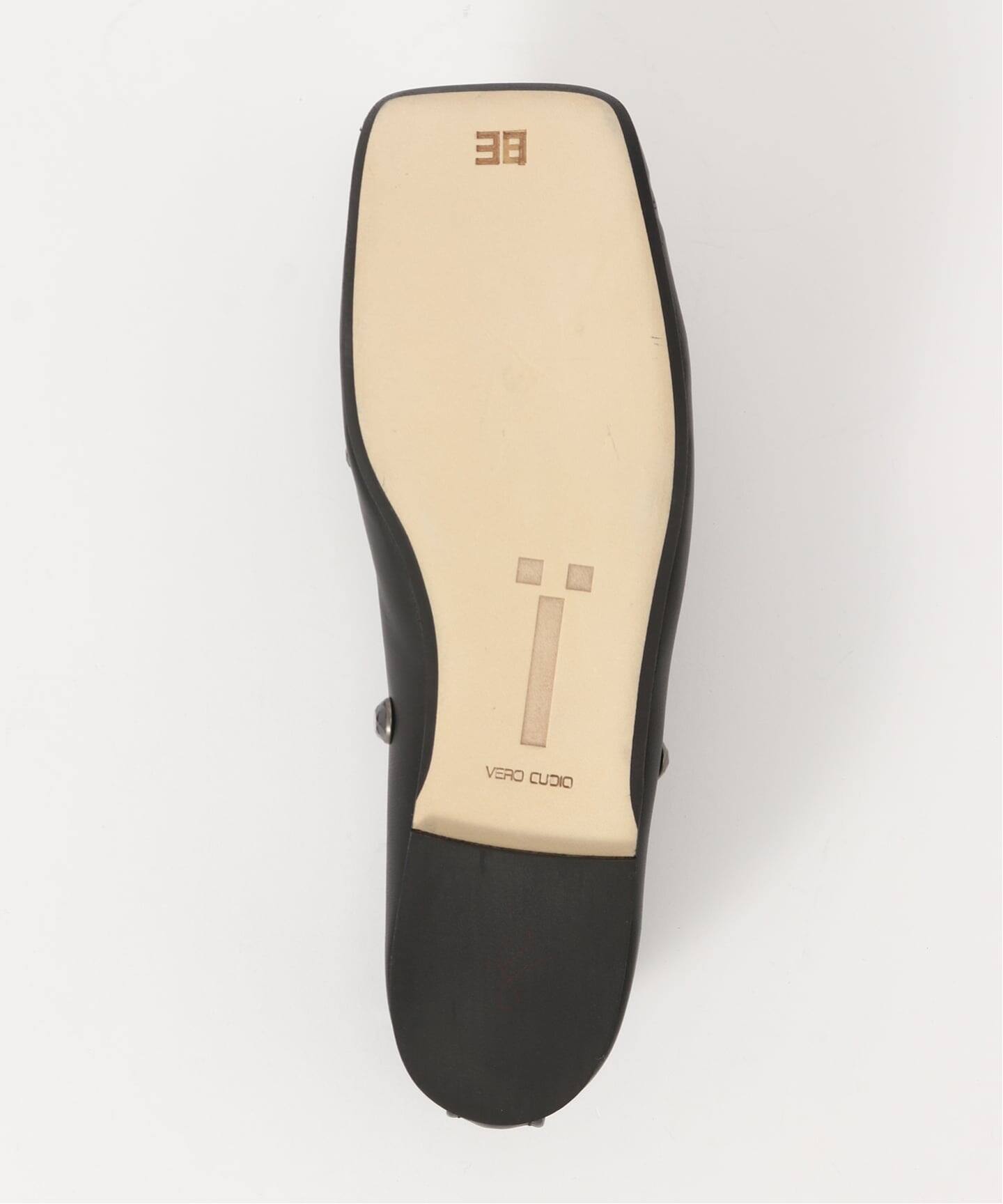 OHIKO/オヒコ スタッズスクエアフラットシューズ（フラットシューズ