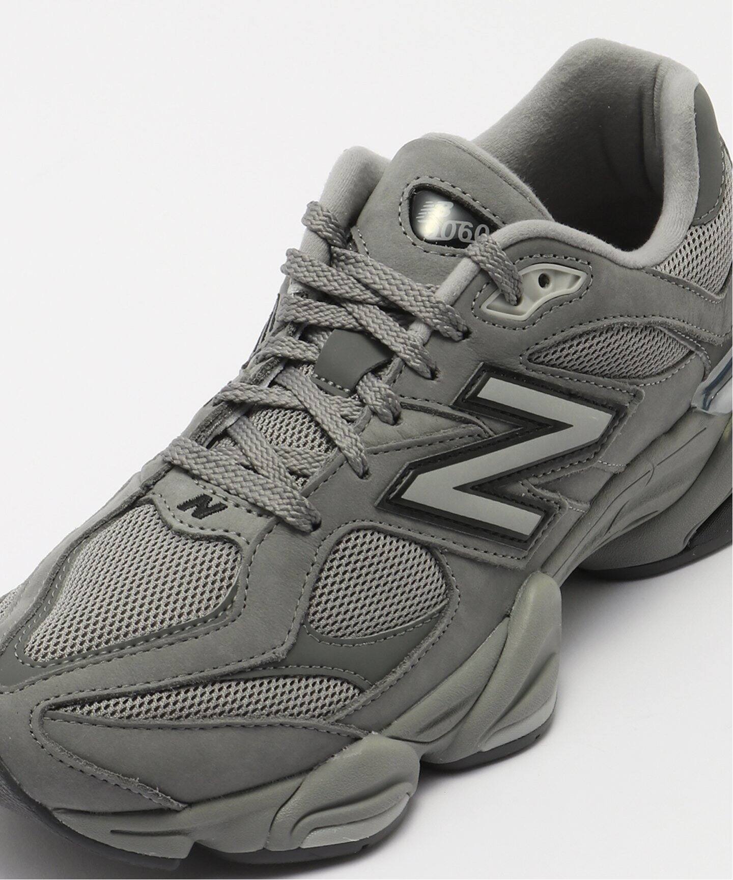 New Balance (ニューバランス) U9060ZGB（スニーカー）｜EDIFICE 