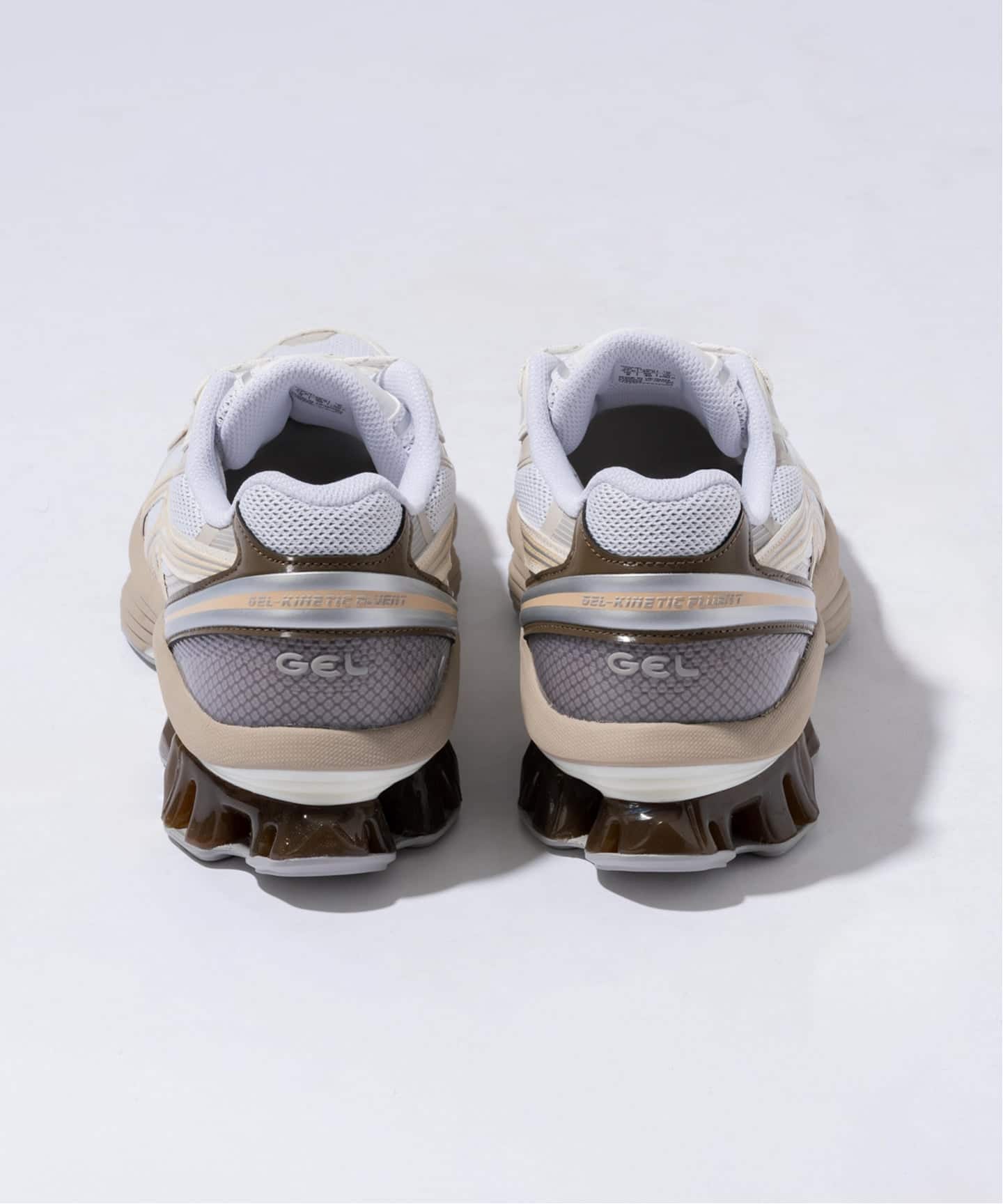 ASICS(アシックス) GEL-KINETIC FLUENT 022/102（スニーカー