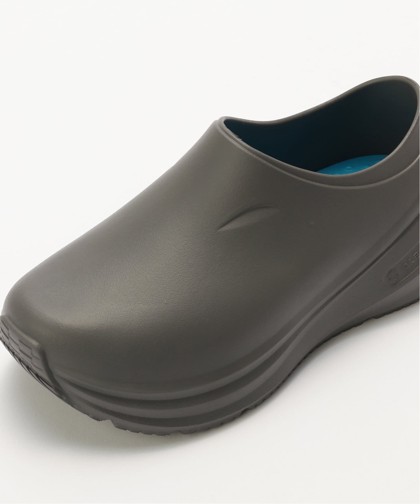 ALES GREY(アレス グレイ) FRONTLINE PRO 3 SHOE（サンダル