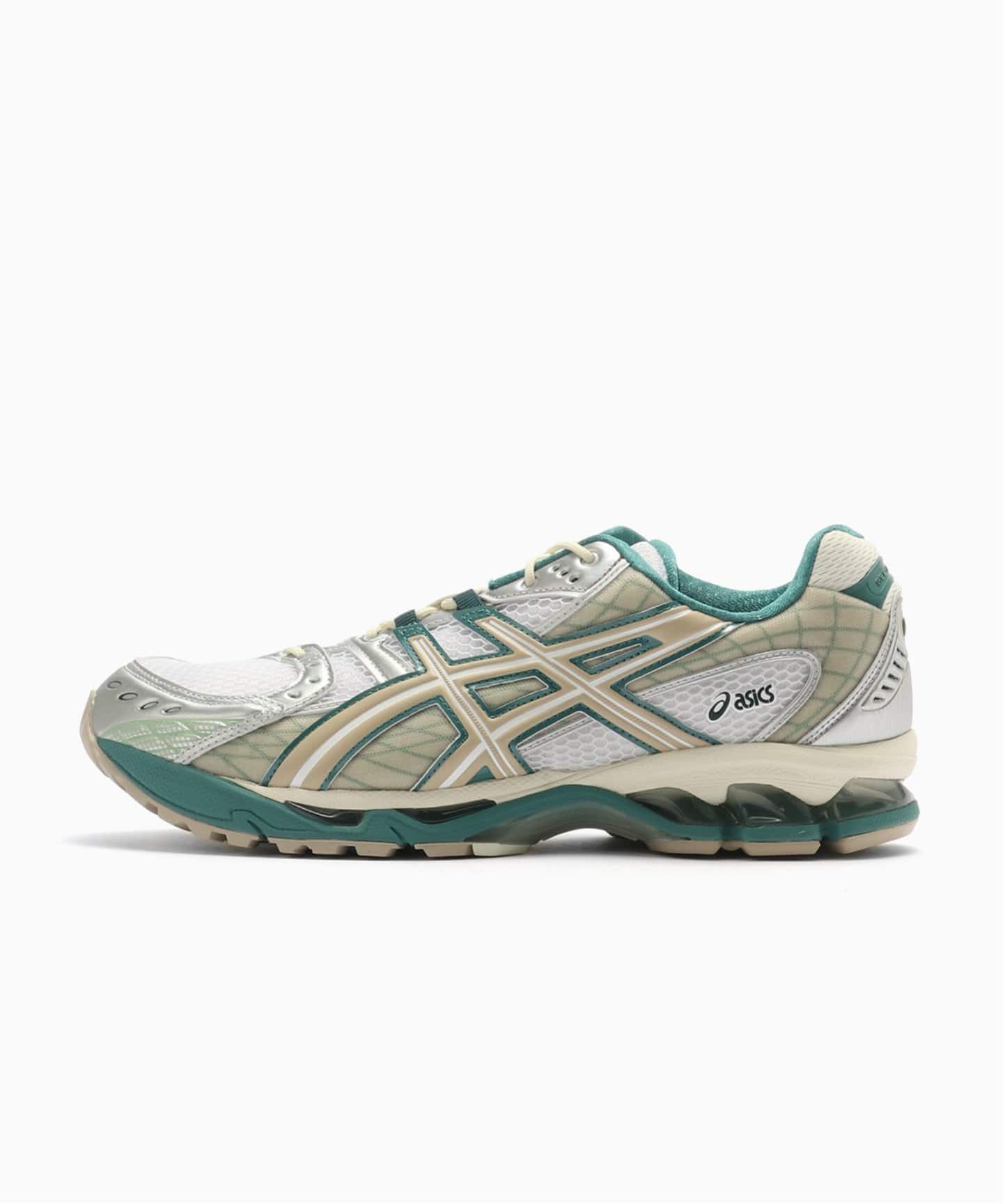 スニーカー asics SNEAKER (1203A543) GEL-NIMBUS 10.1 | Unisex | White/Saxon Green | Sportstyle