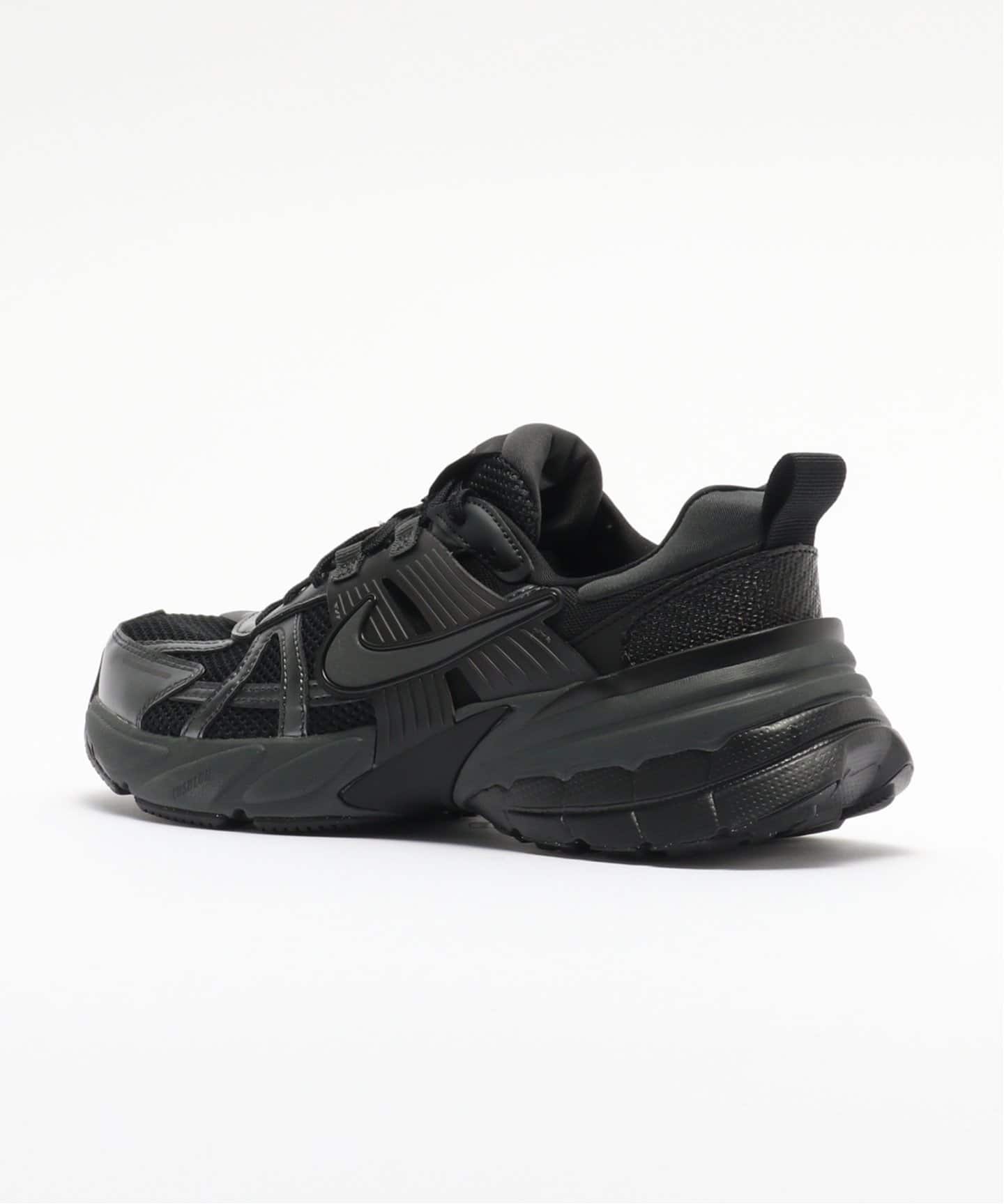 NIKE/ ナイキ V2K RUN HJ4497（スニーカー）｜PULP（パルプ）の通販